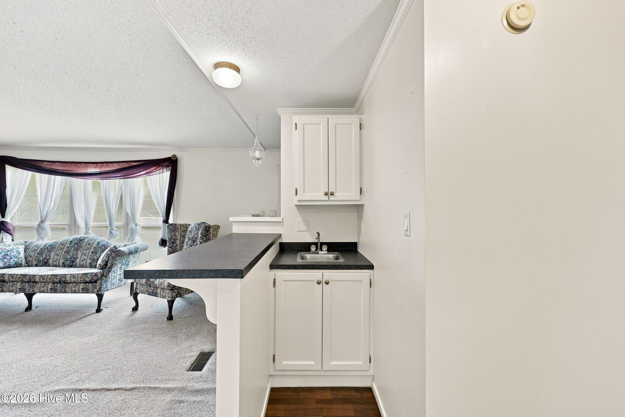989 Simpson Ditch Road Property Photo 4