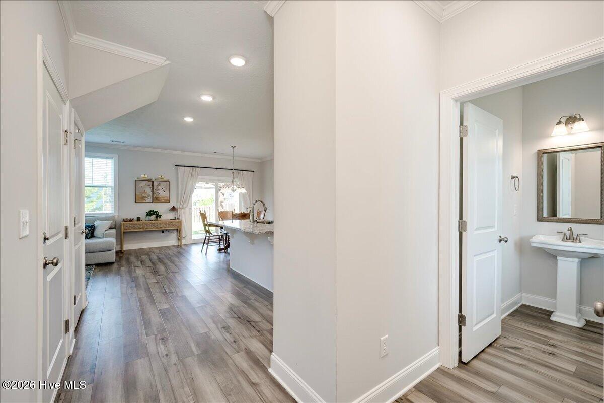 331 Avignon Drive Property Photo 7