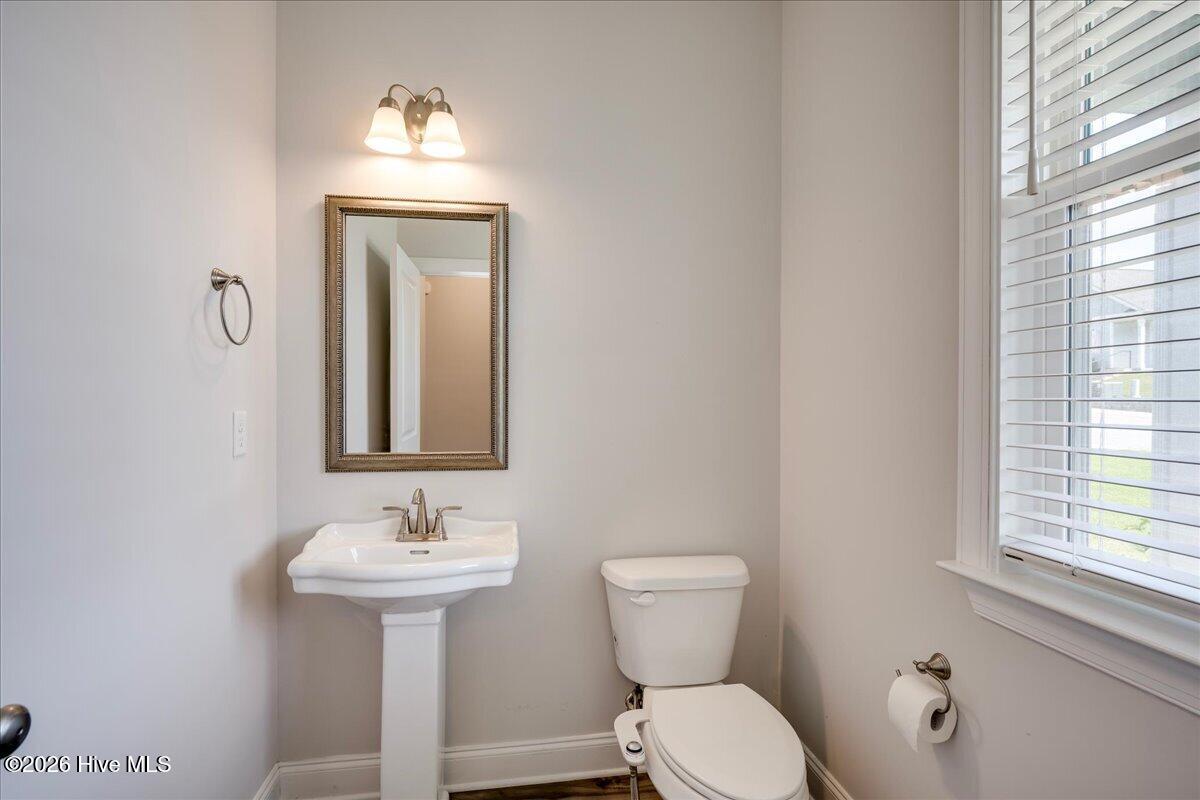 331 Avignon Drive Property Photo 8