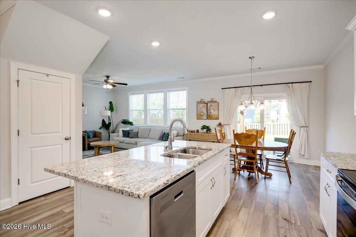 331 Avignon Drive Property Photo 12