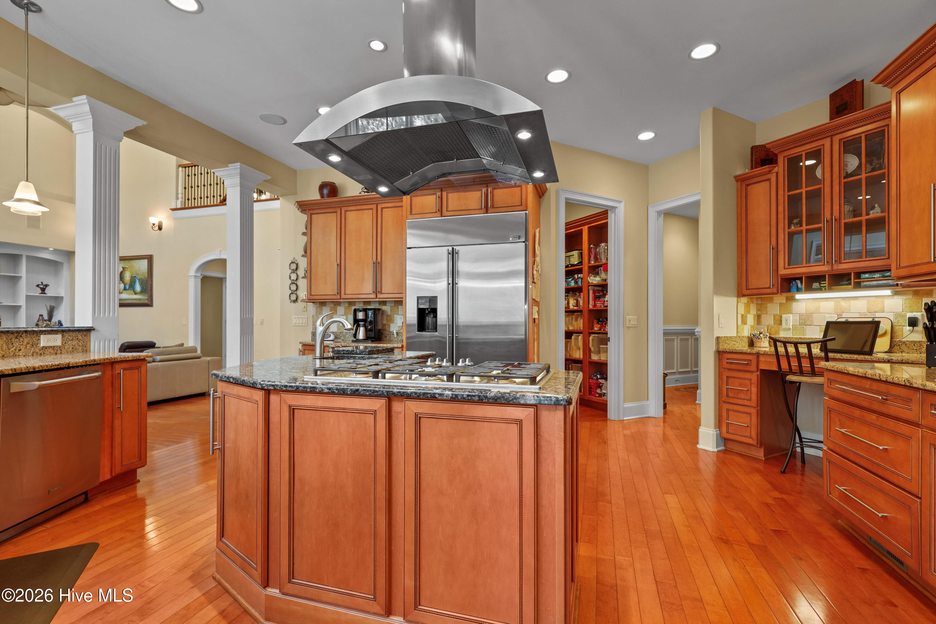190 National Drive Property Photo 17