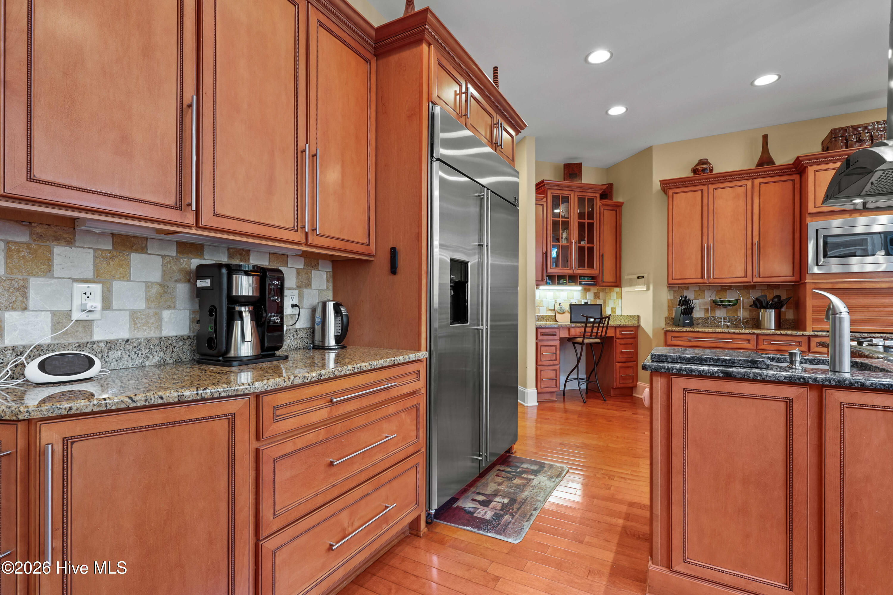 190 National Drive Property Photo 20