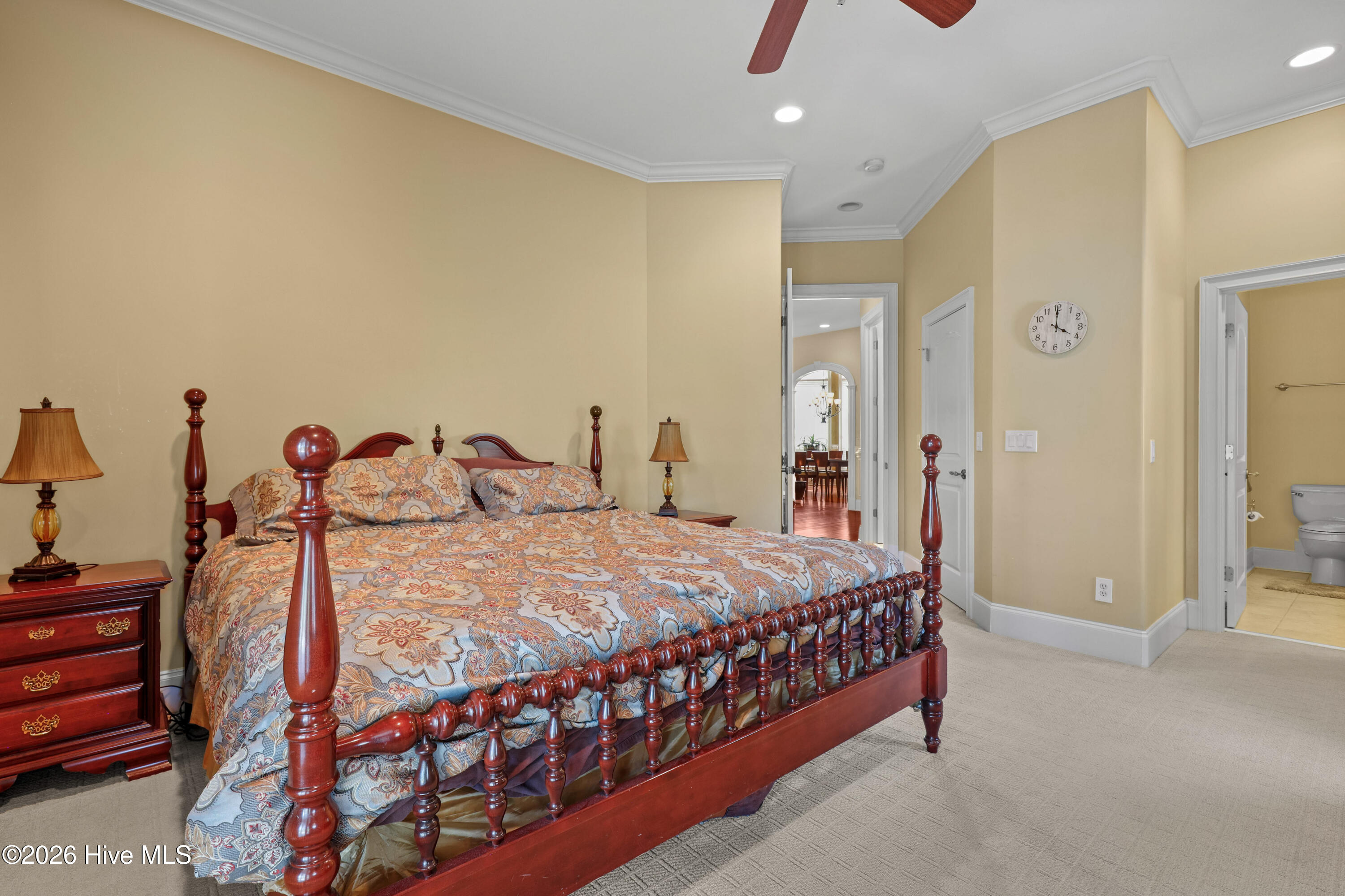 190 National Drive Property Photo 31