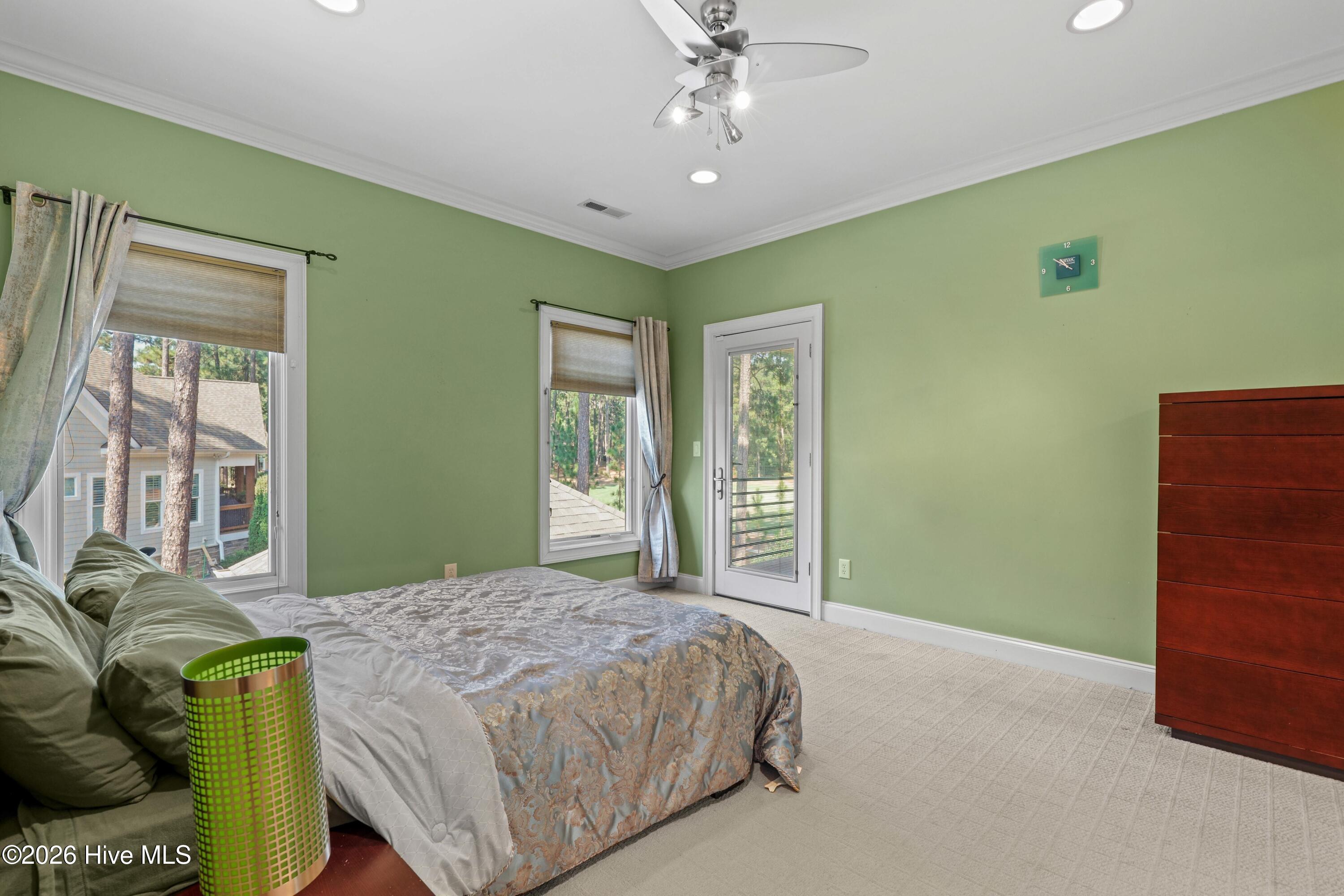 190 National Drive Property Photo 34