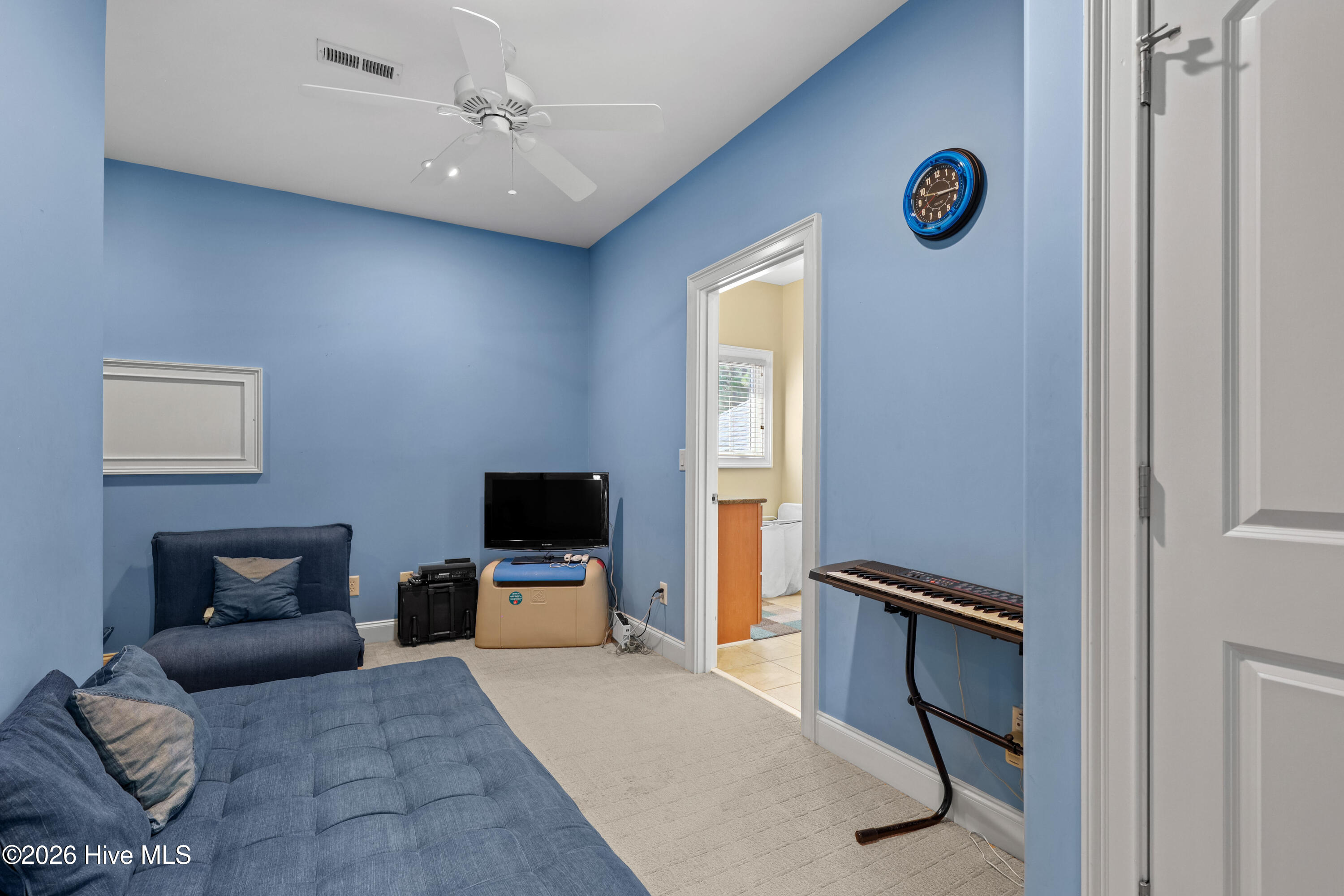 190 National Drive Property Photo 41