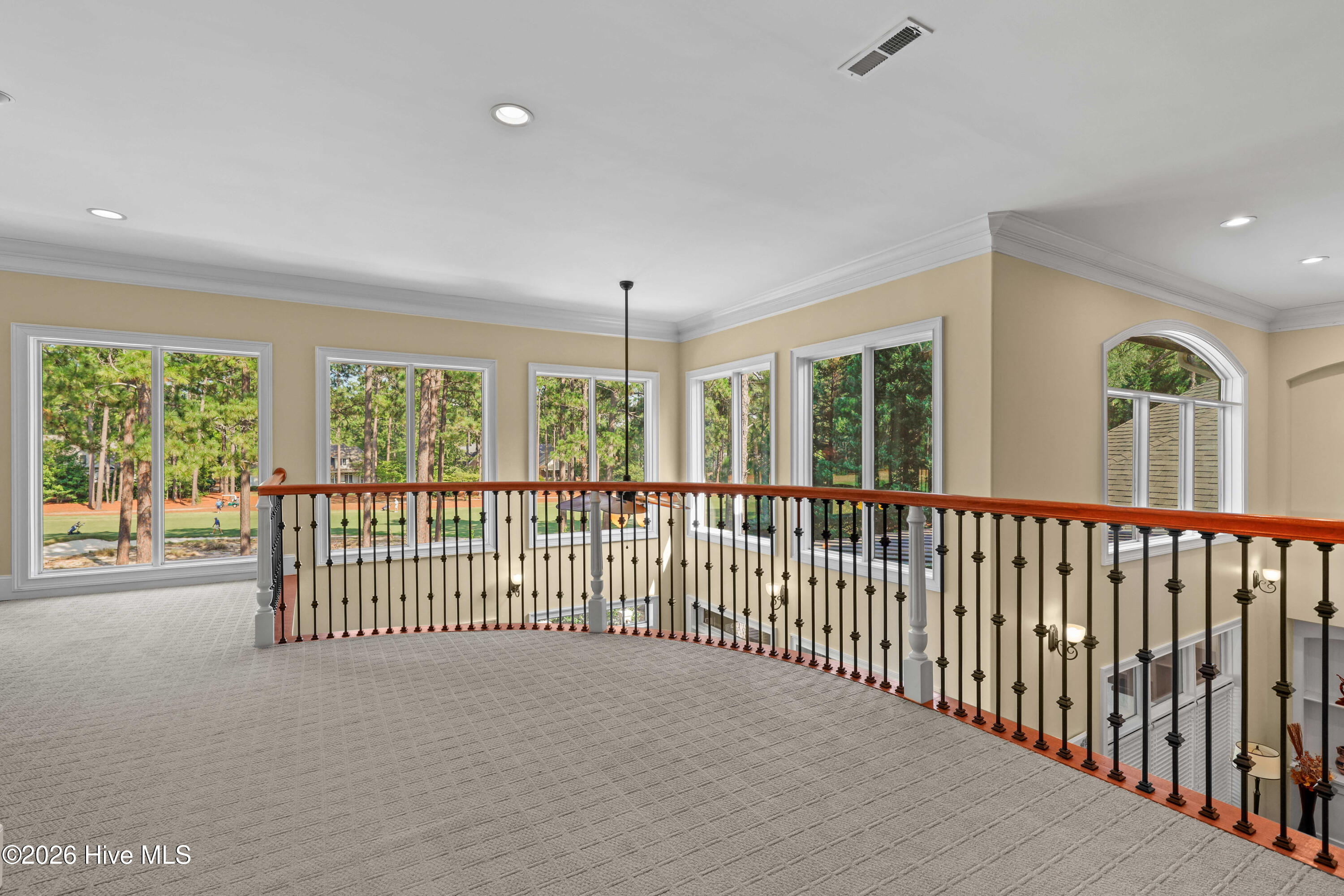 190 National Drive Property Photo 42