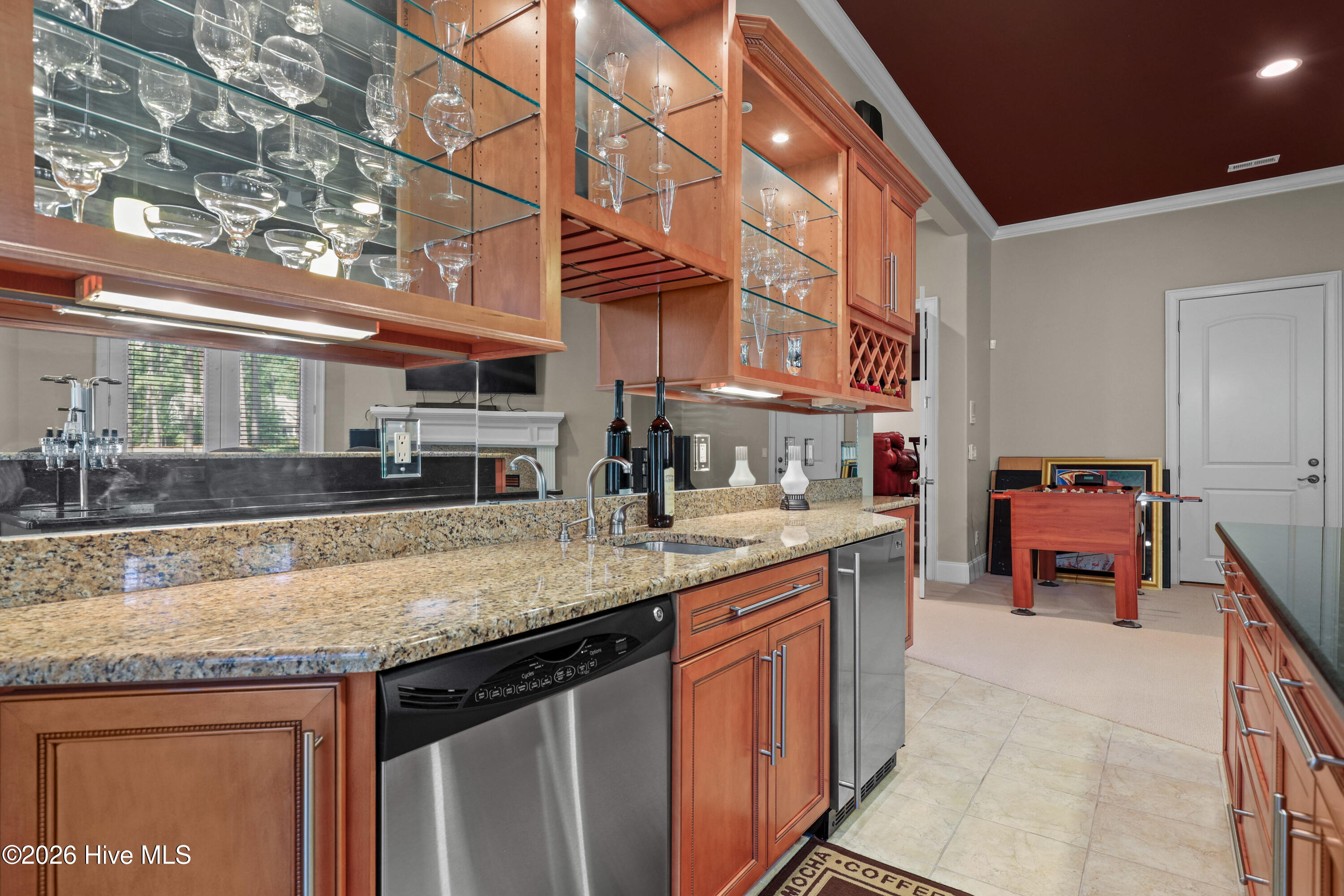 190 National Drive Property Photo 47