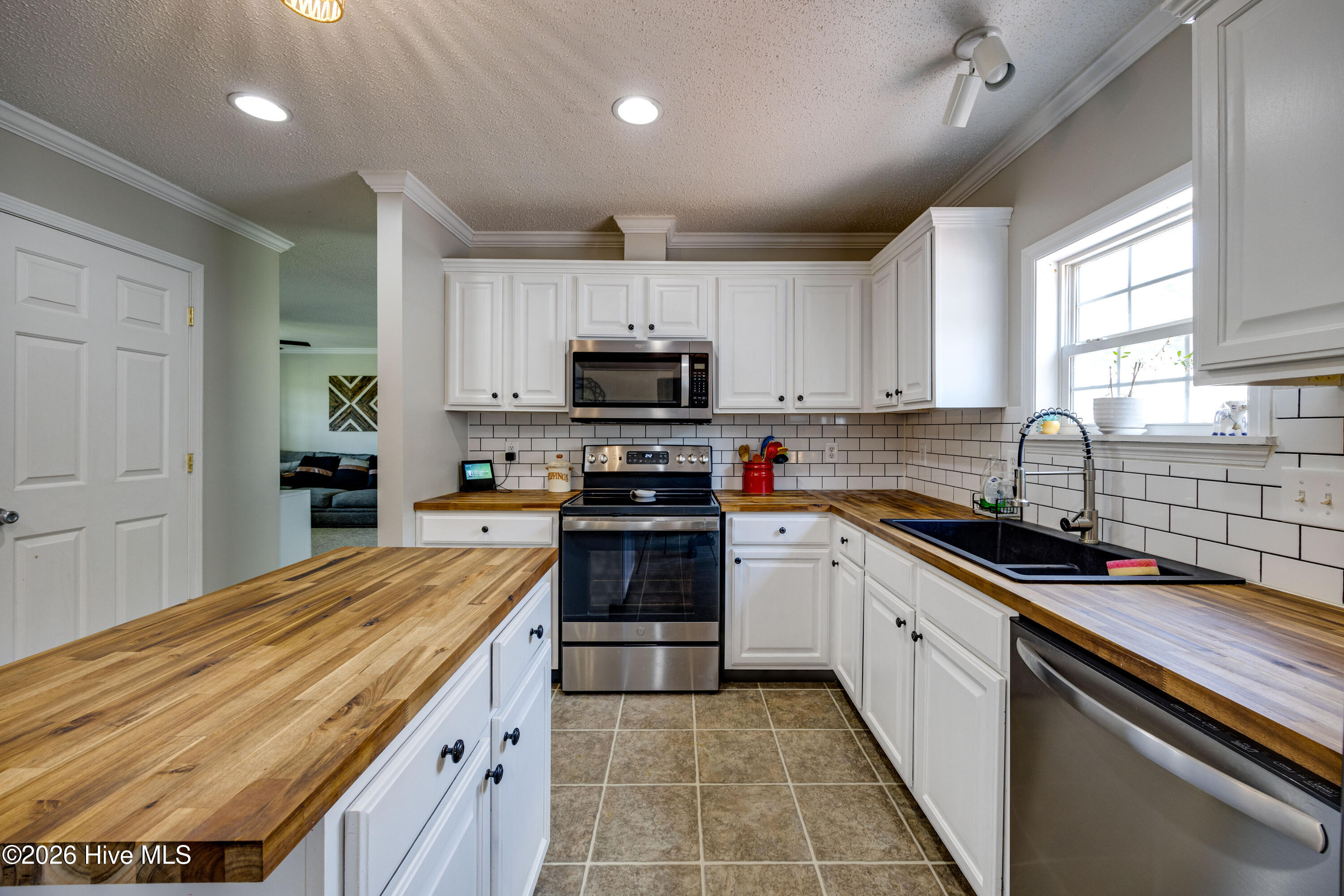 294 Godley Road Property Photo 14