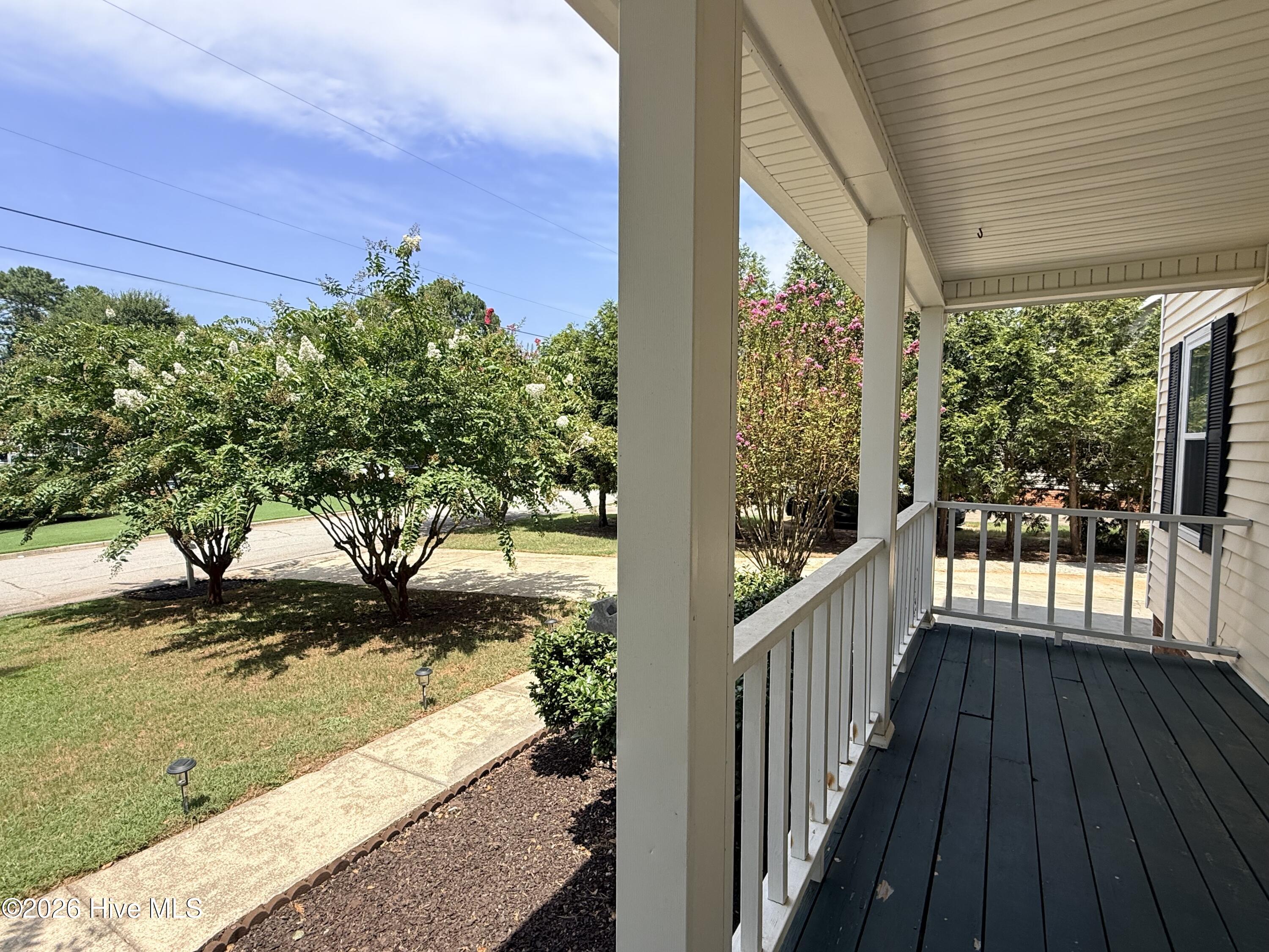 211 Holden Drive Property Photo 3