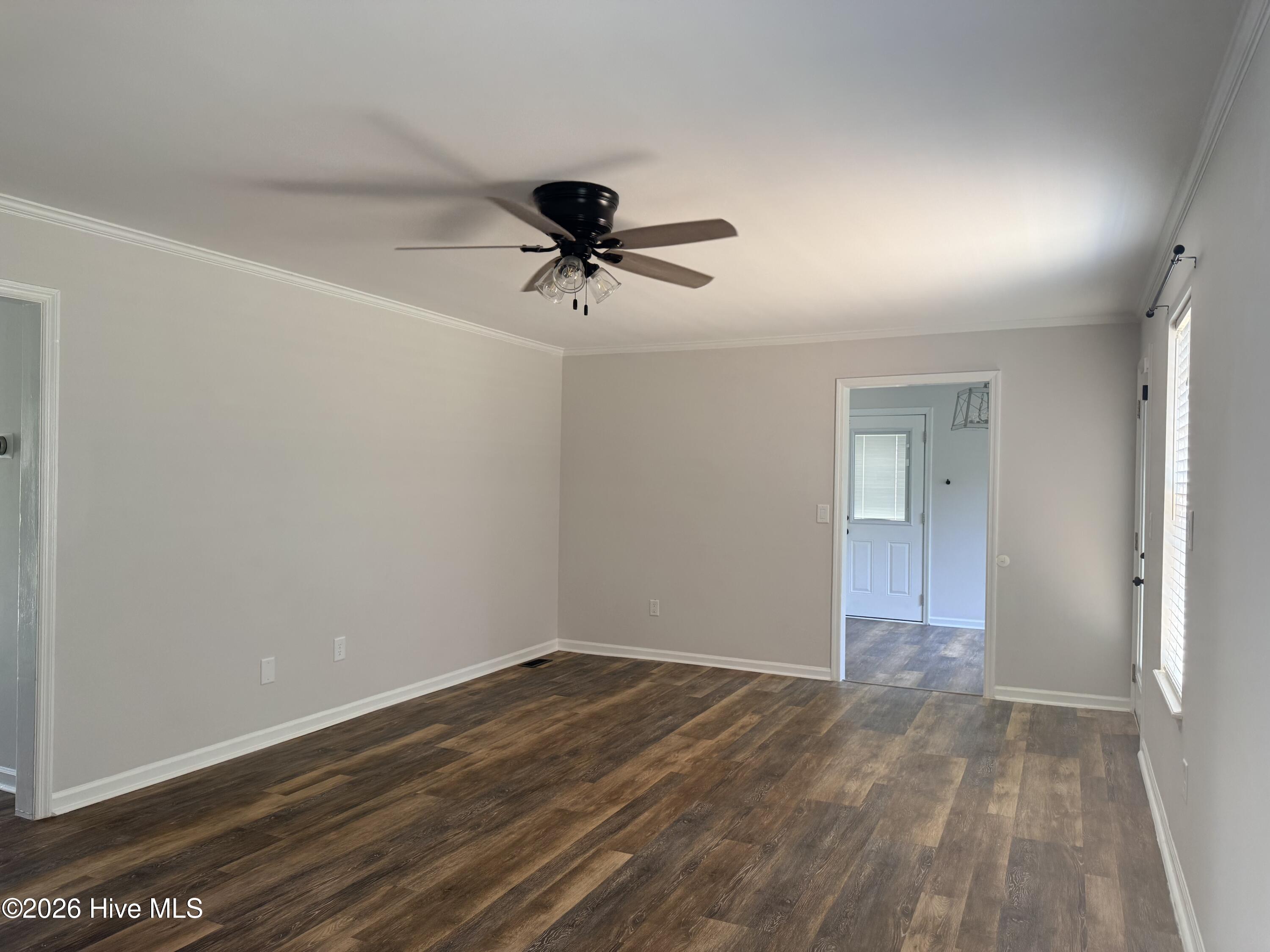 211 Holden Drive Property Photo 8