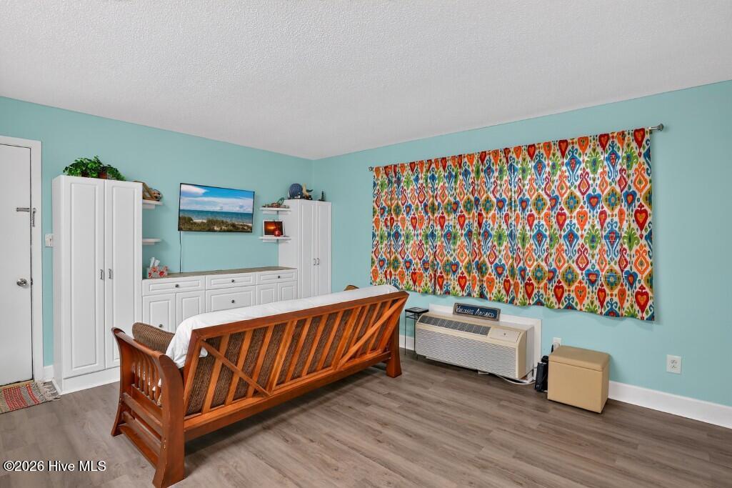 6216 Harbourside Drive Property Photo 4