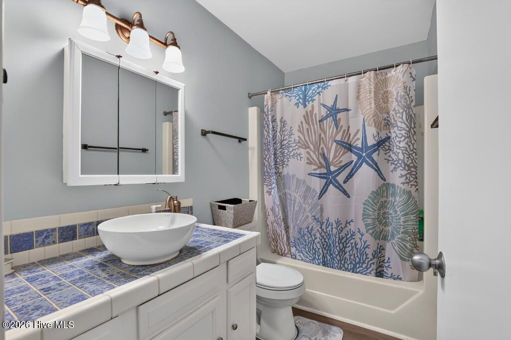 6216 Harbourside Drive Property Photo 8