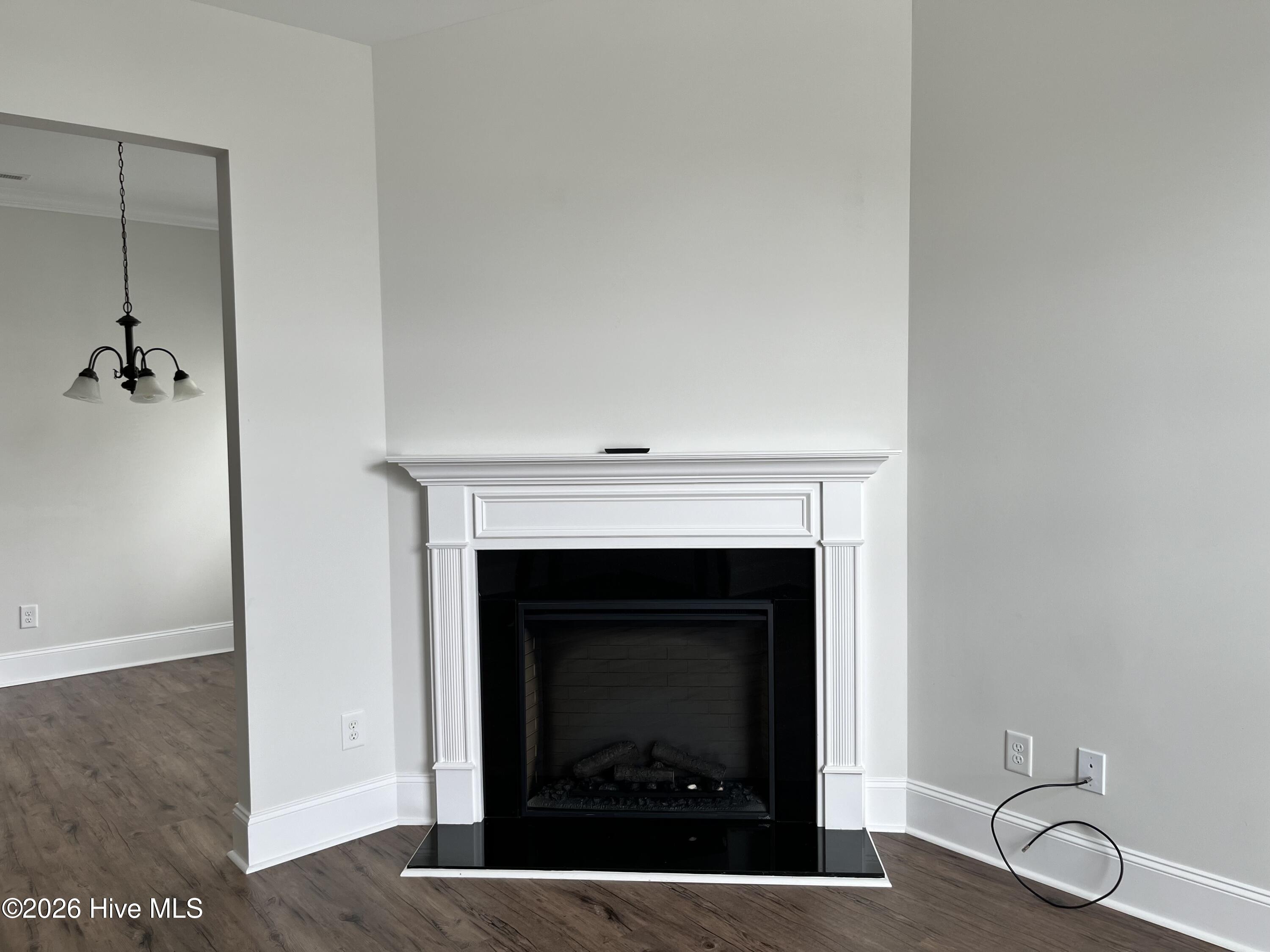 3501 Gaston Way Property Photo 2