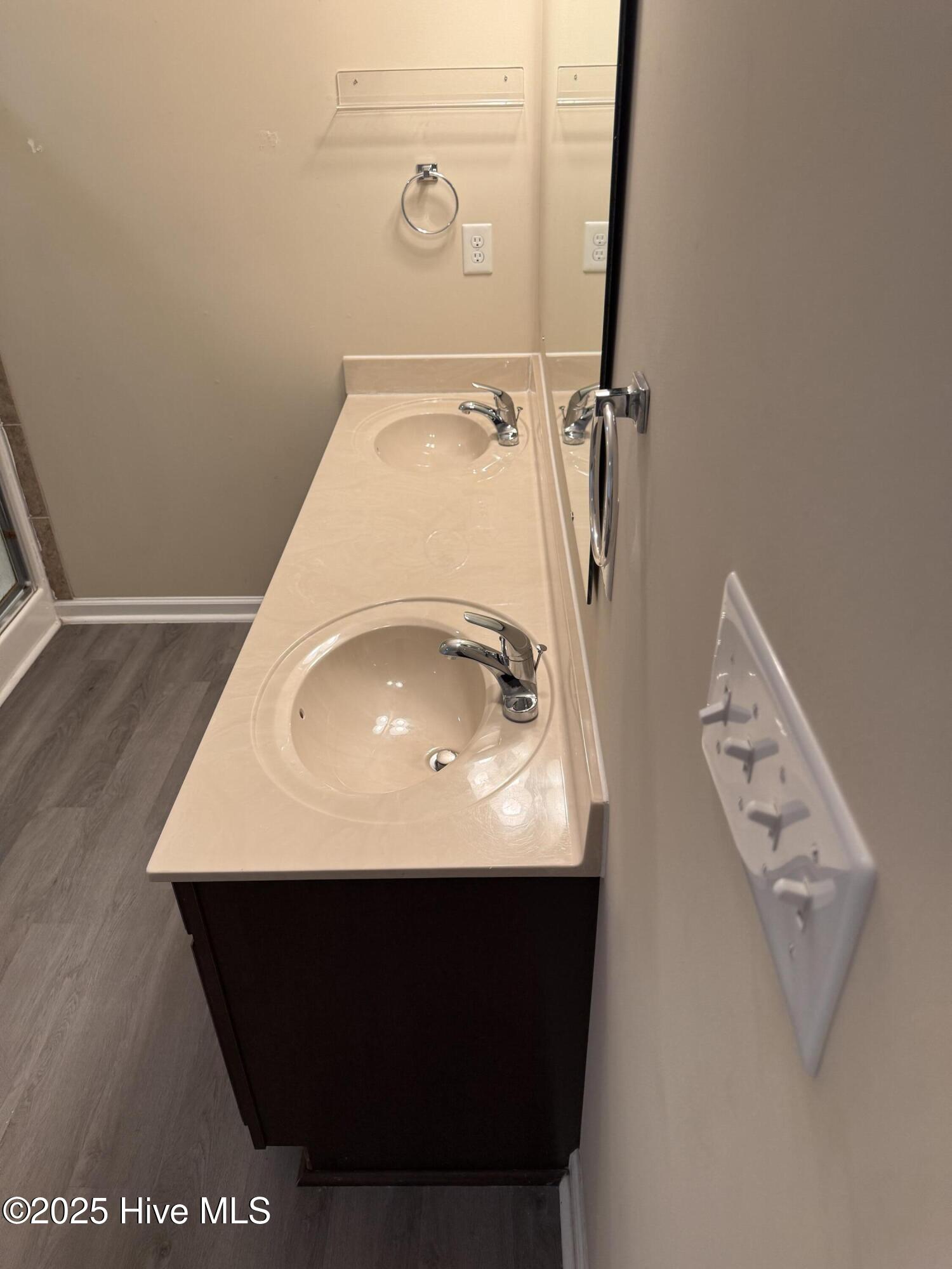 659 Roanoke Drive Property Photo 34