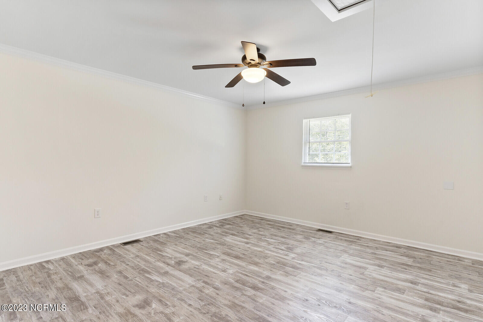 125 W B And S Road Property Photo 17