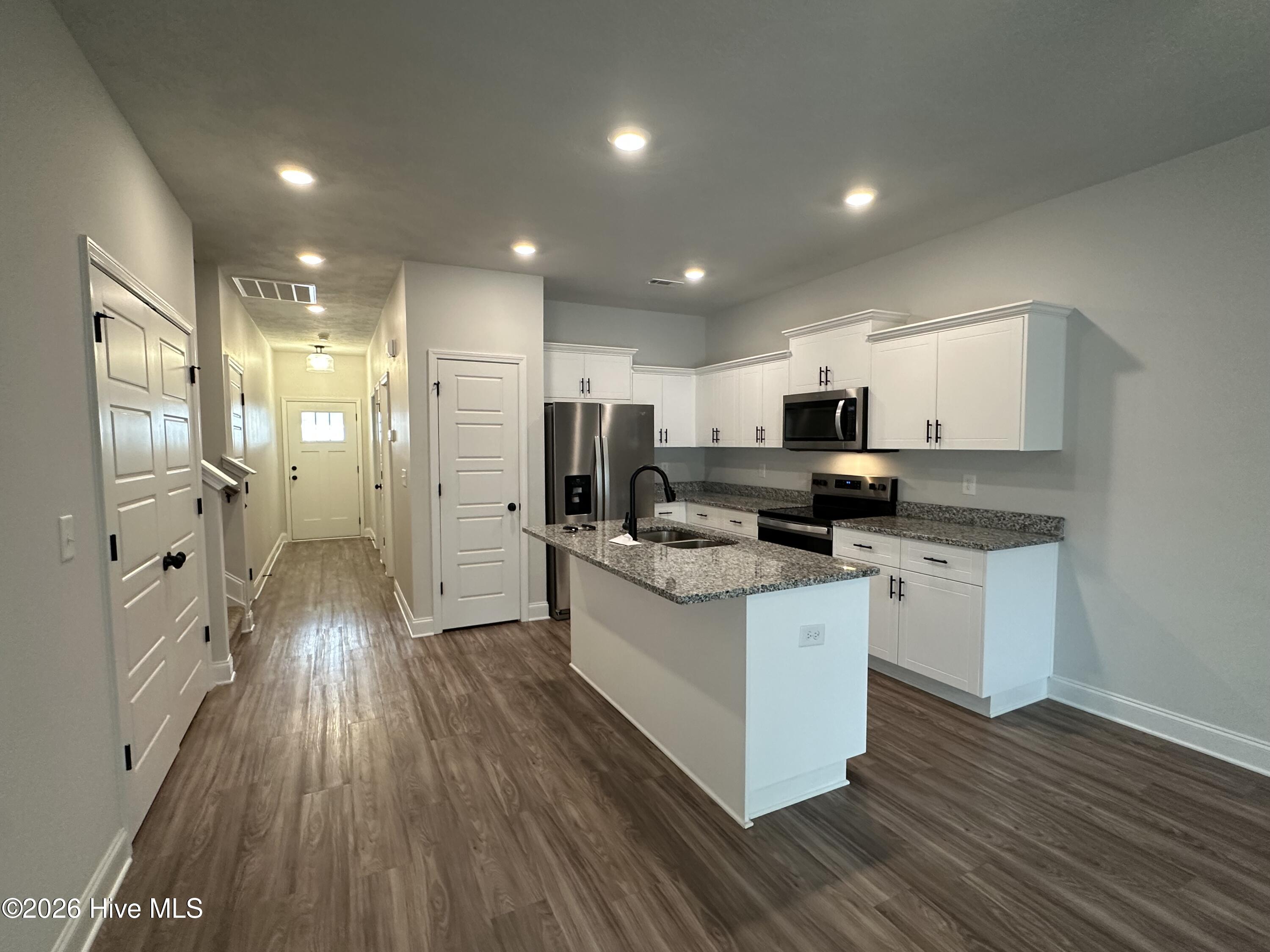 4272 Beautiful Pond Park Property Photo 2
