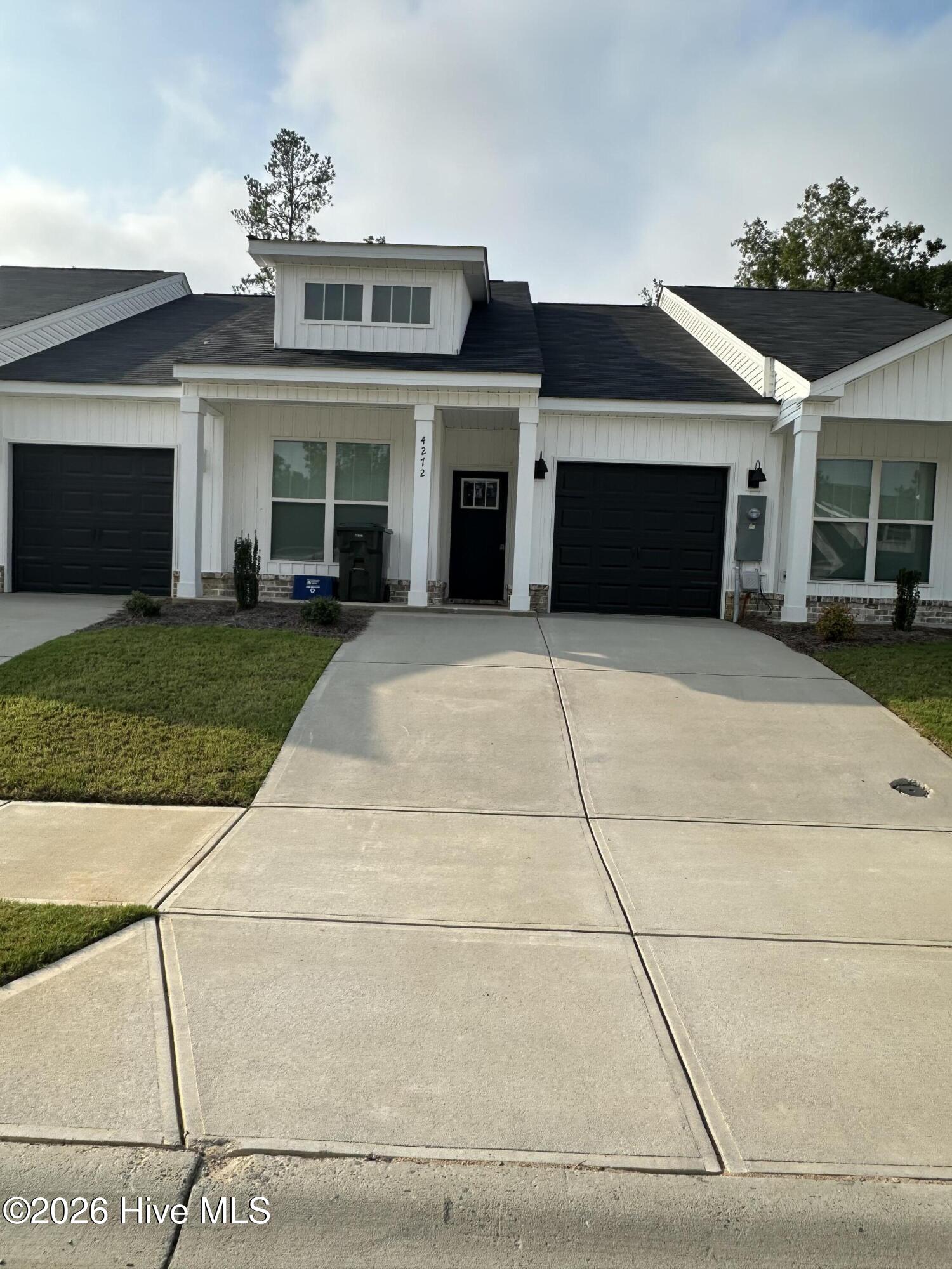 4272 Beautiful Pond Park Property Photo 6