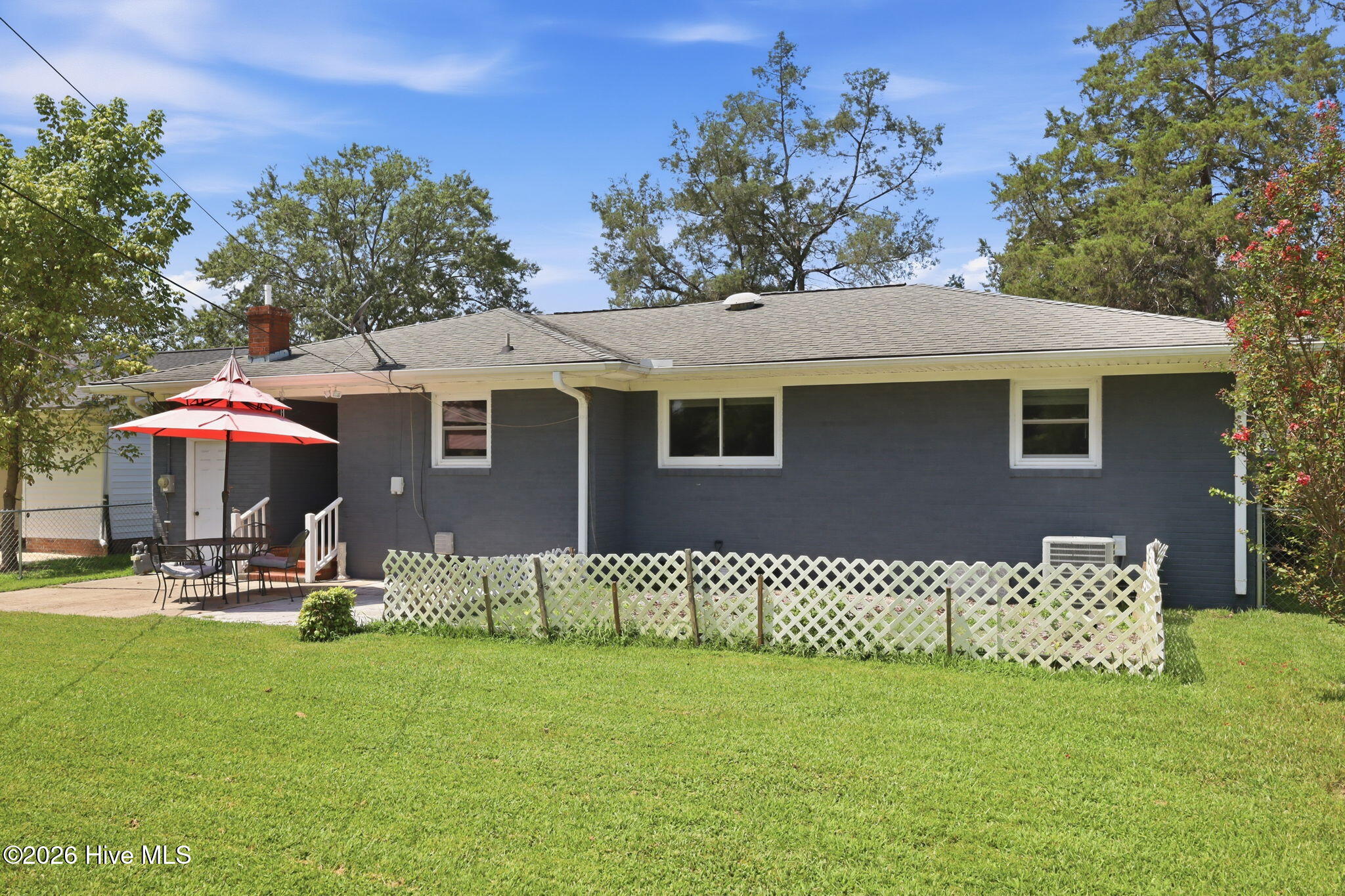 111 Jackson Street Property Photo 6