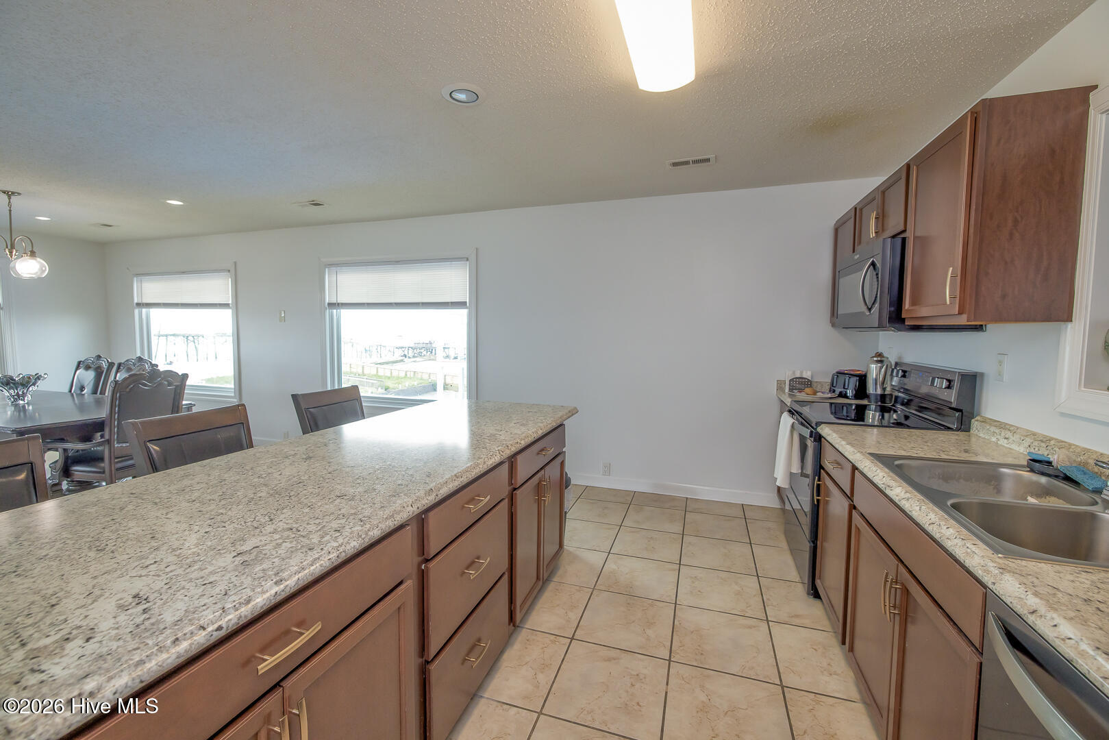 1818 Canal Drive Property Photo 10