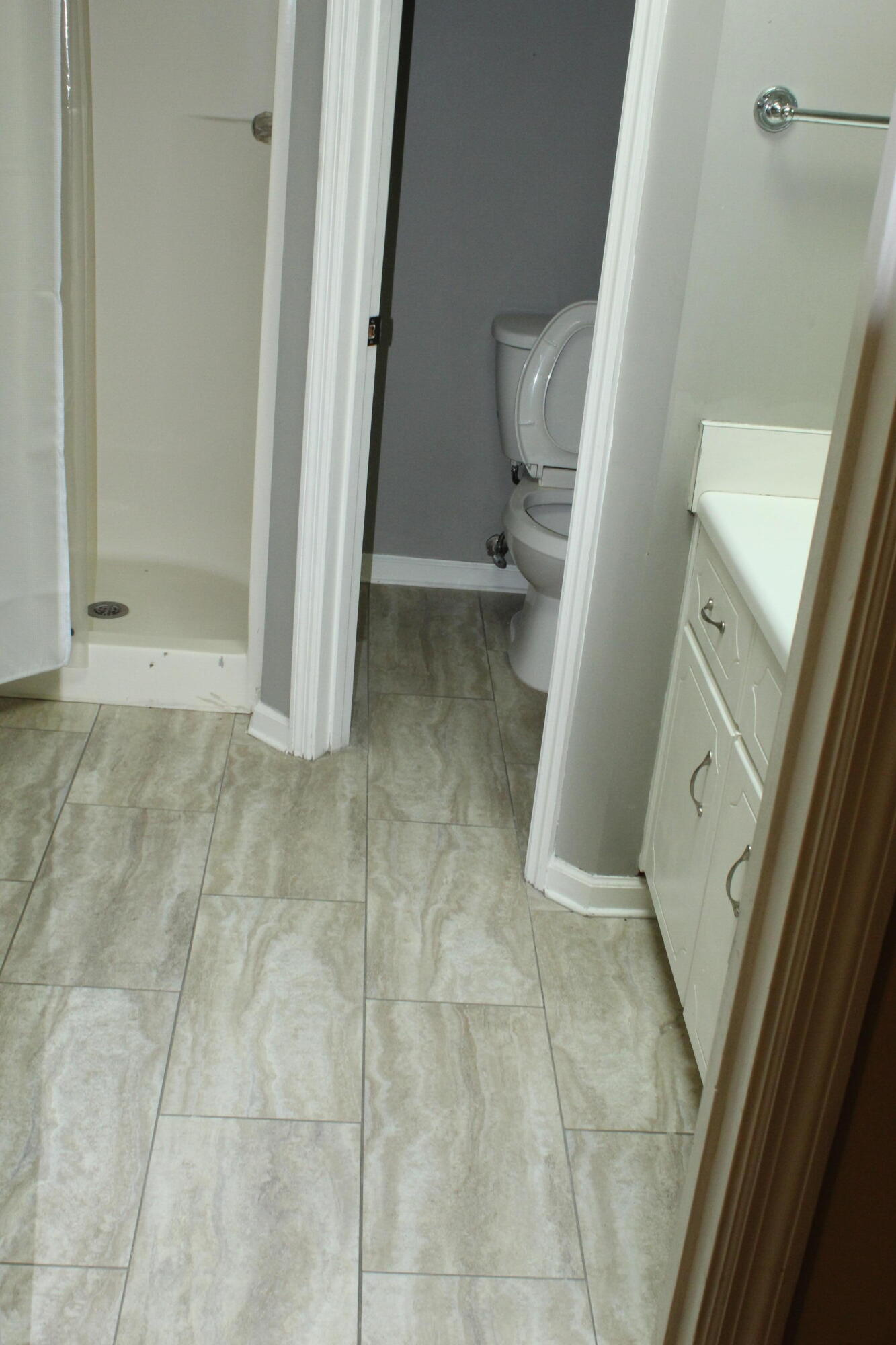 1015 Country Place Drive Property Photo 9