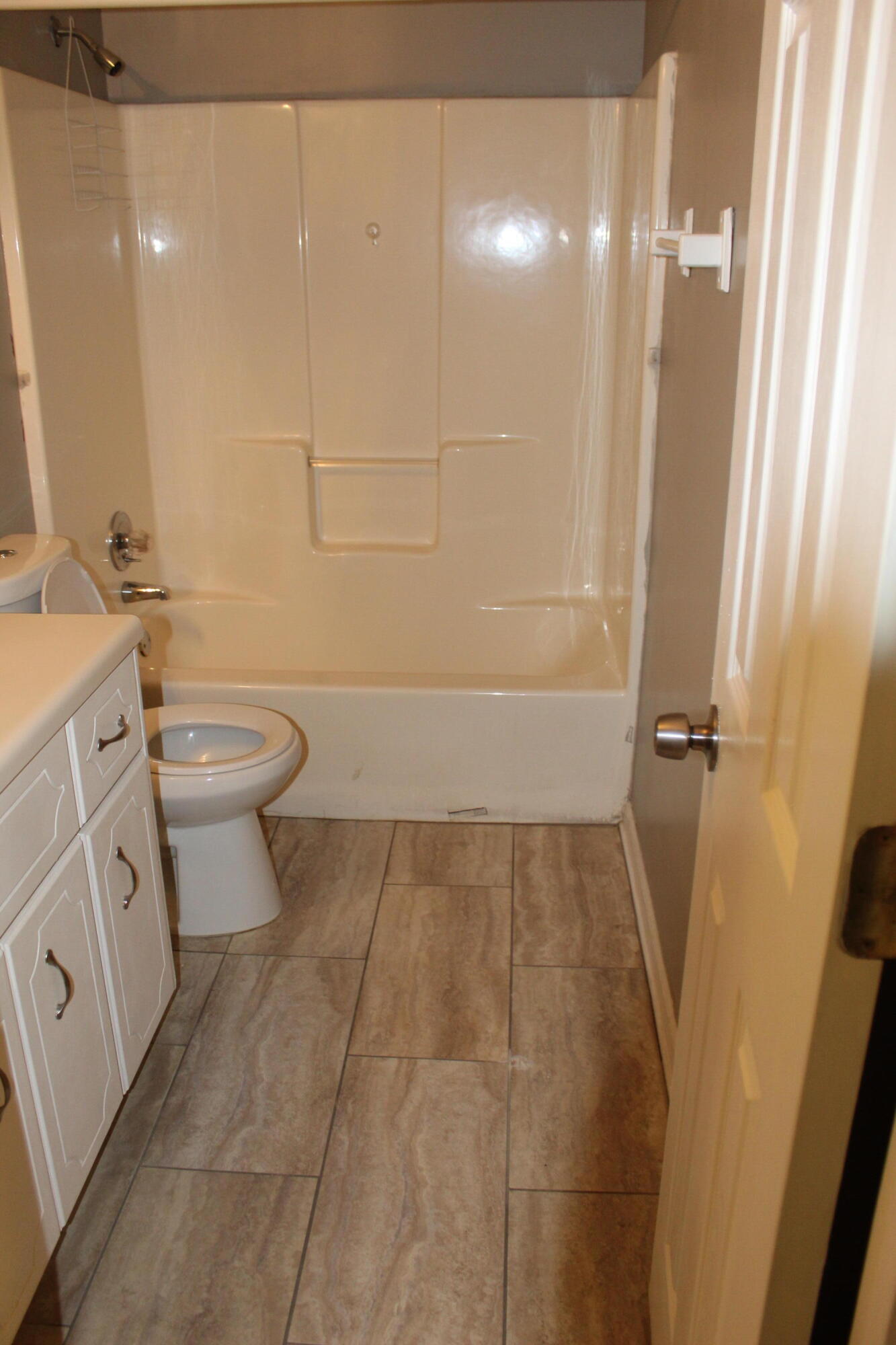 1015 Country Place Drive Property Photo 14