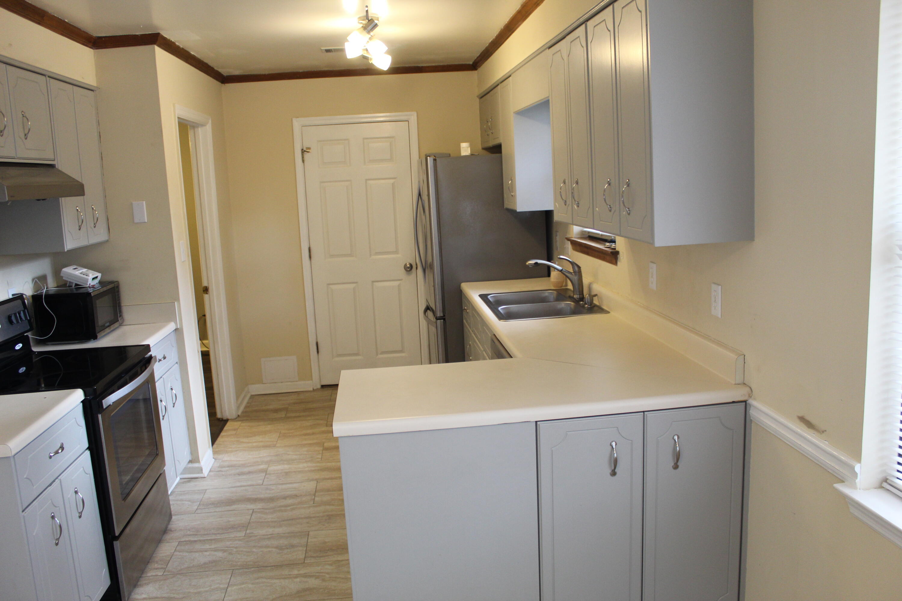 1015 Country Place Drive Property Photo 15