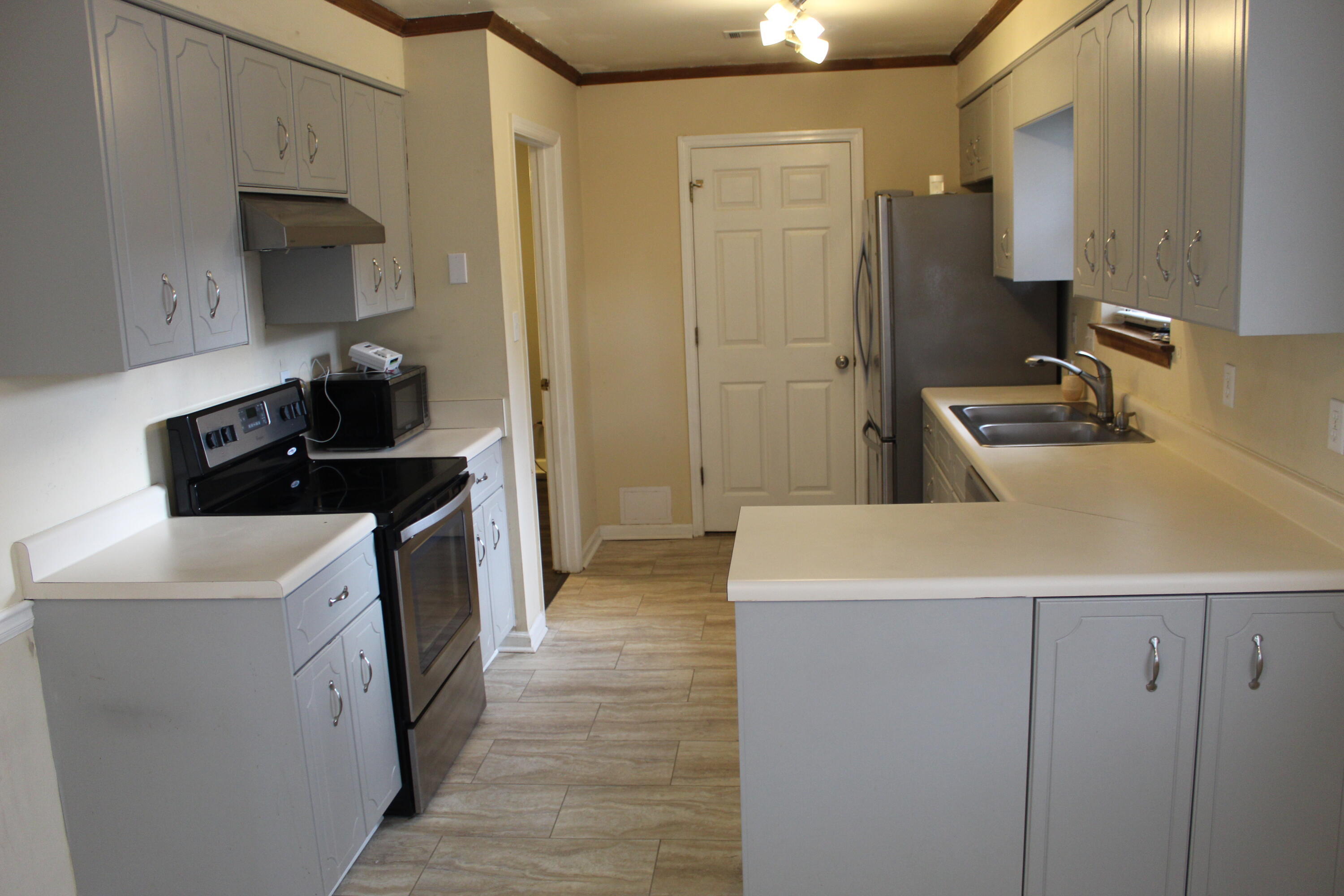 1015 Country Place Drive Property Photo 16
