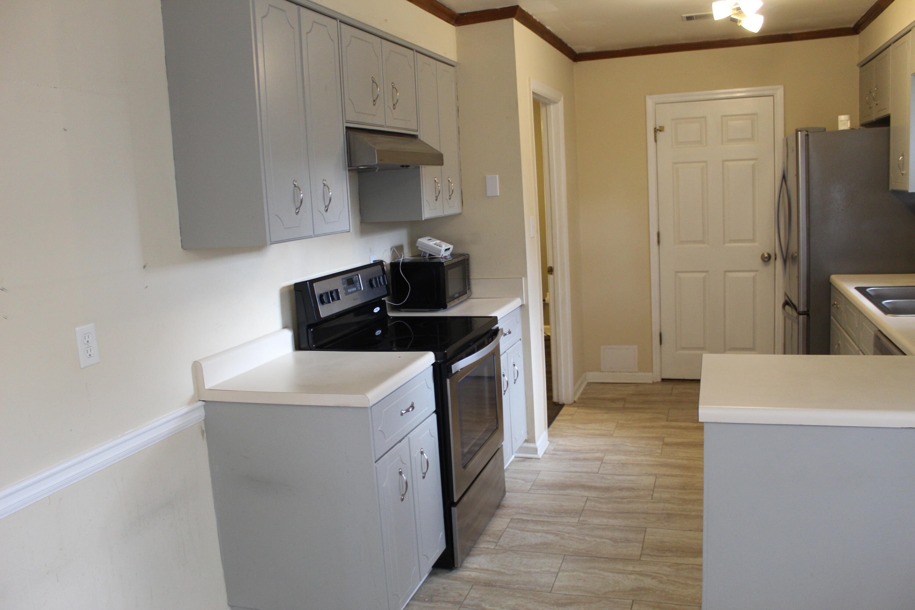 1015 Country Place Drive Property Photo 18