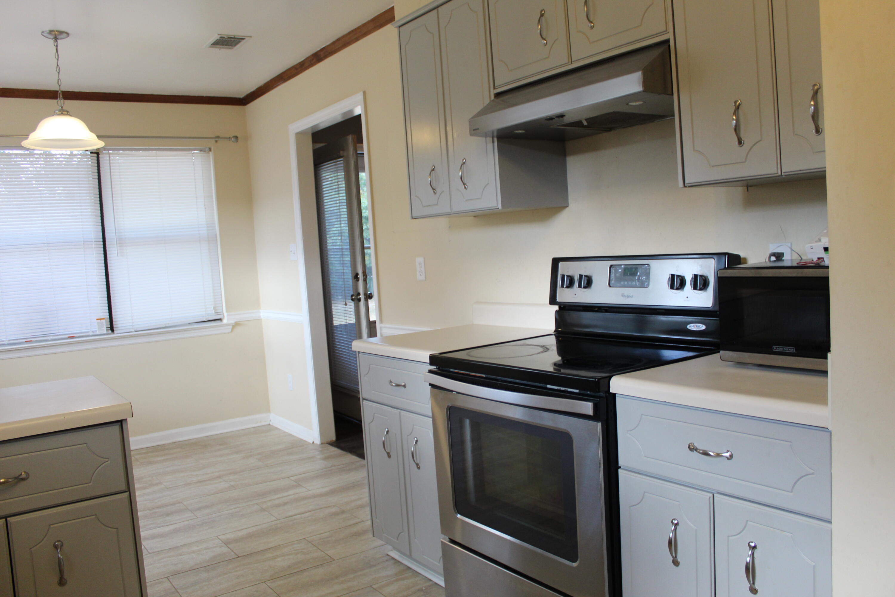 1015 Country Place Drive Property Photo 21