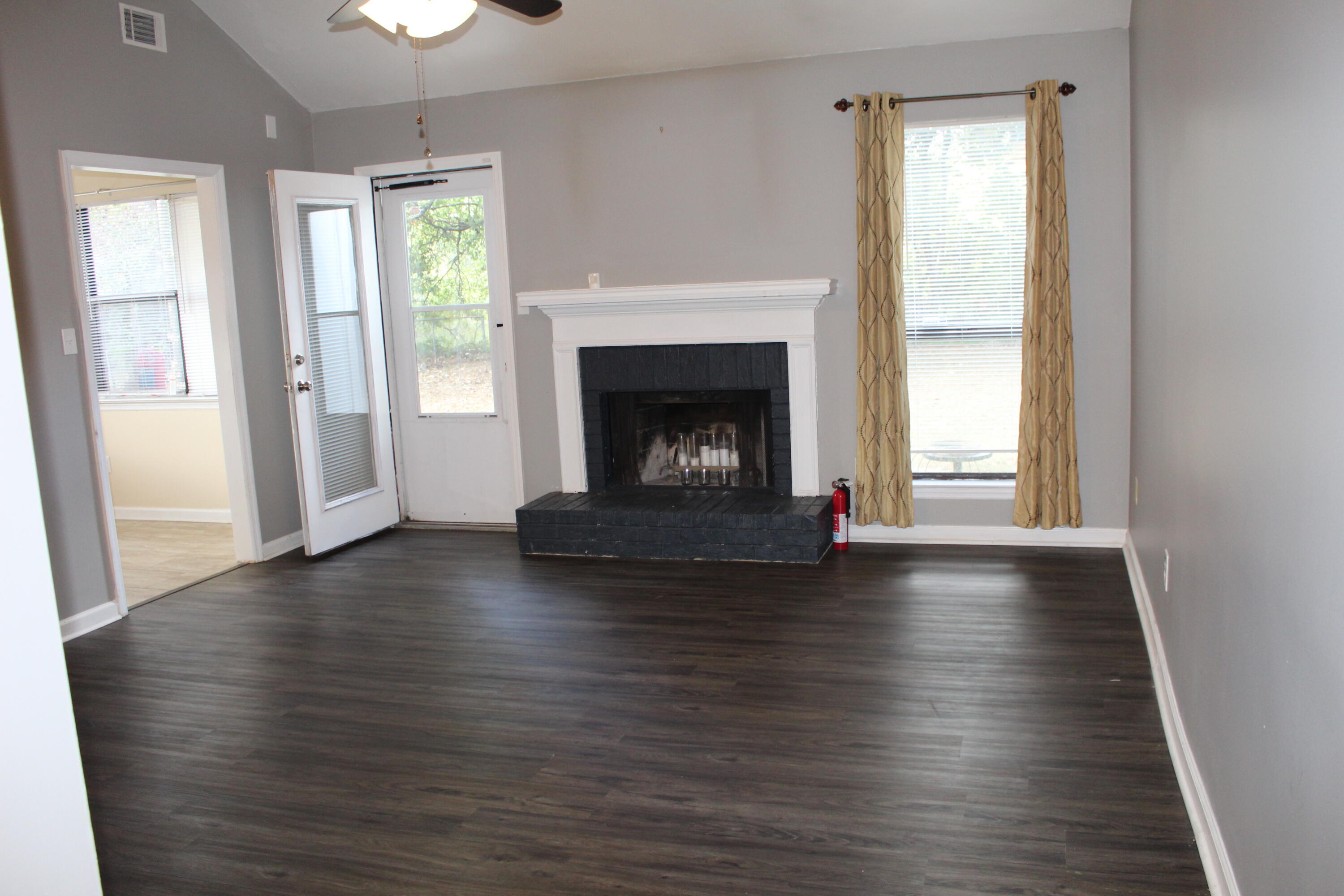 1015 Country Place Drive Property Photo 28