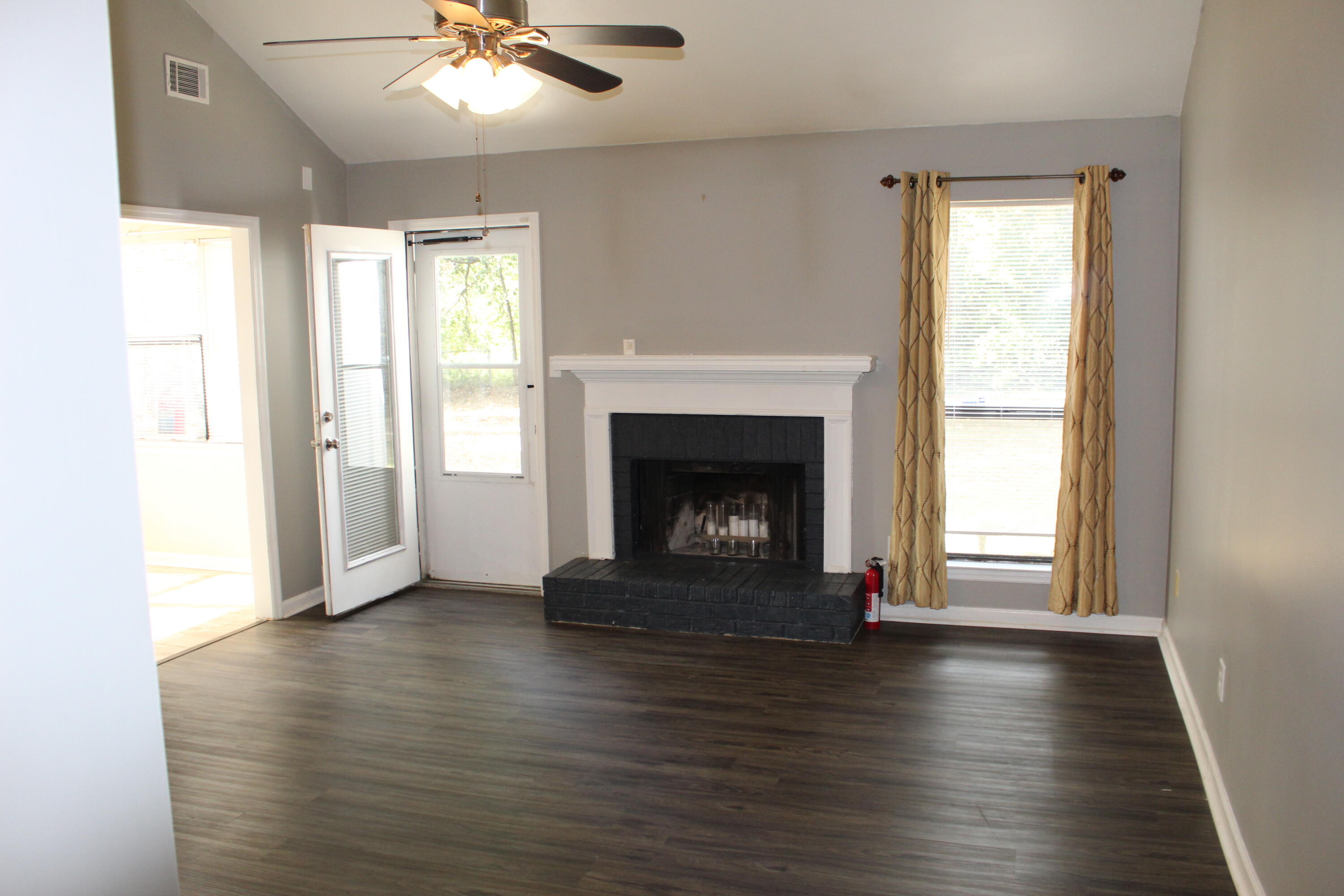 1015 Country Place Drive Property Photo 32