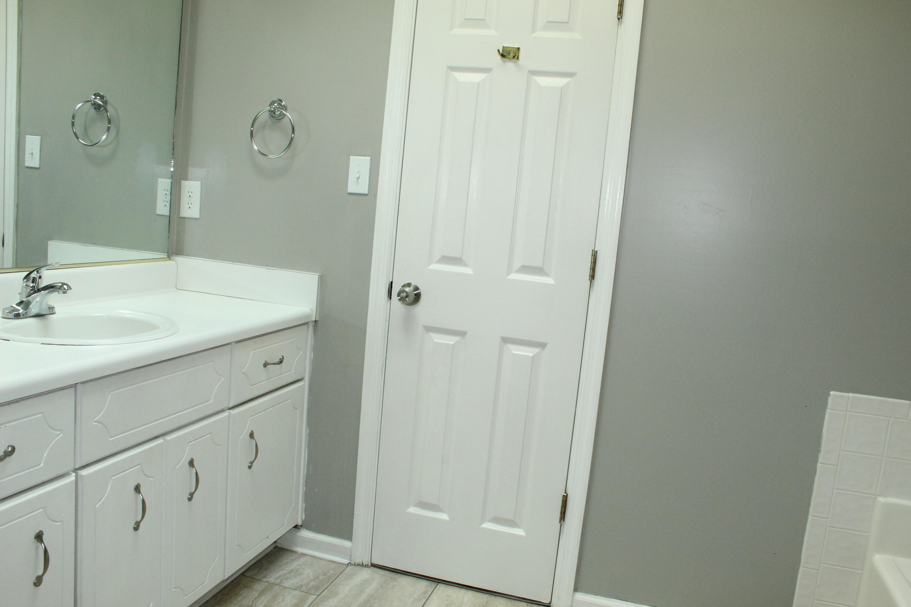 1015 Country Place Drive Property Photo 43