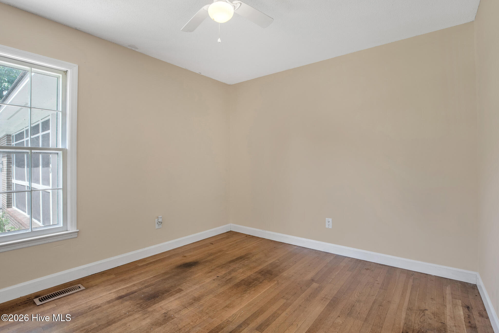 419 Dunmore Road Property Photo 18