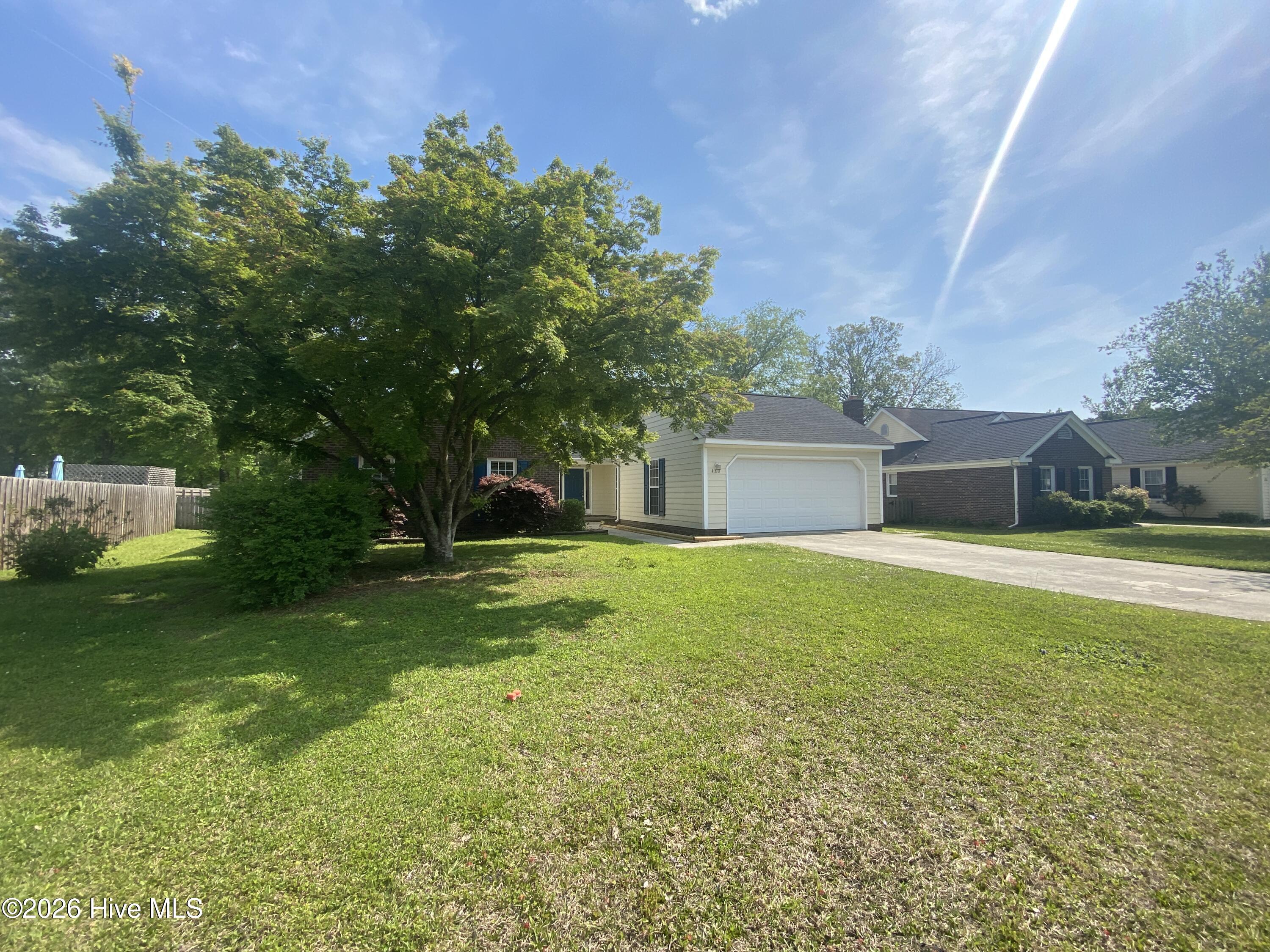 4310 Oneal Place Property Photo 3
