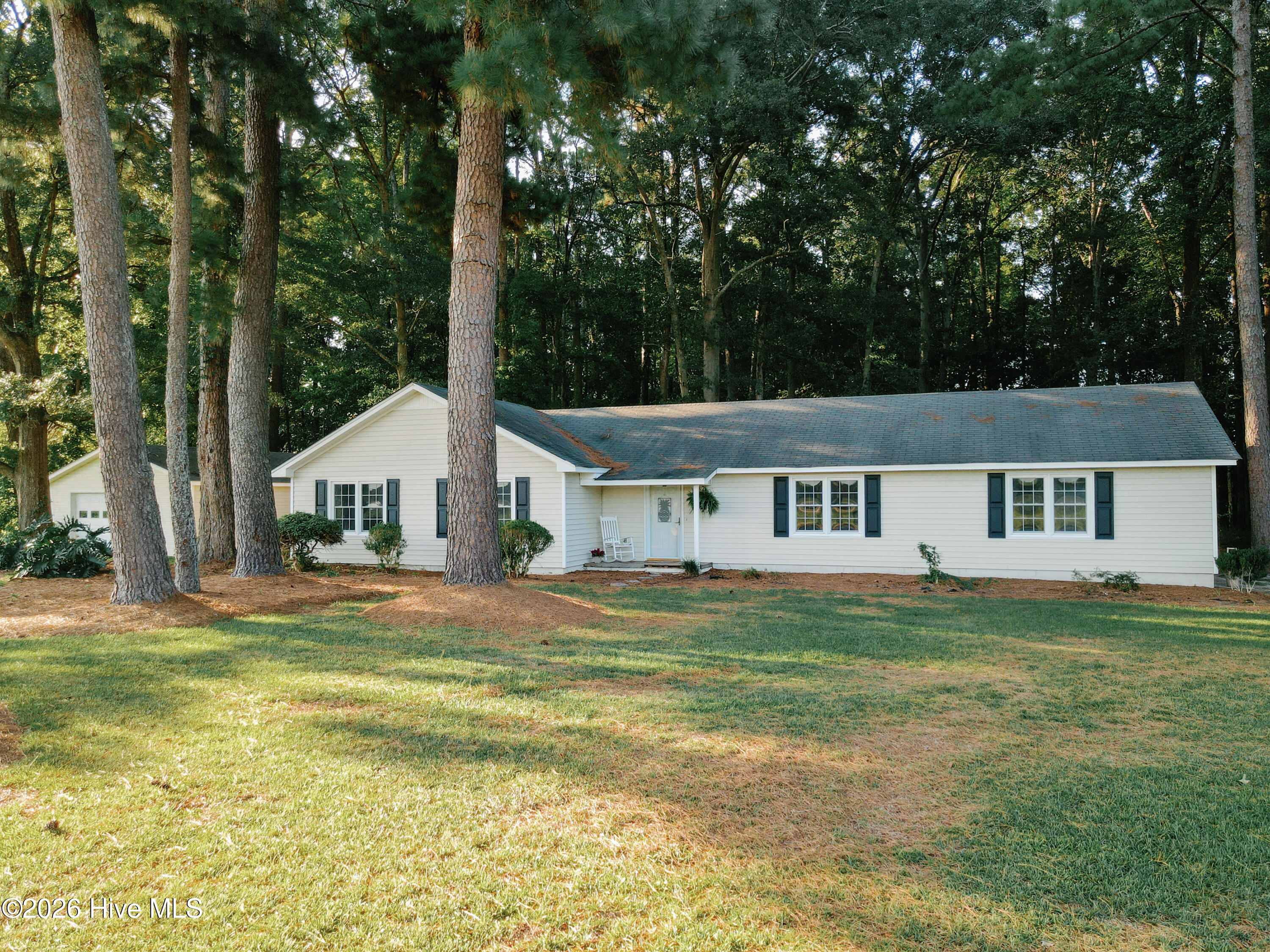 424 Dail Road Property Photo 1