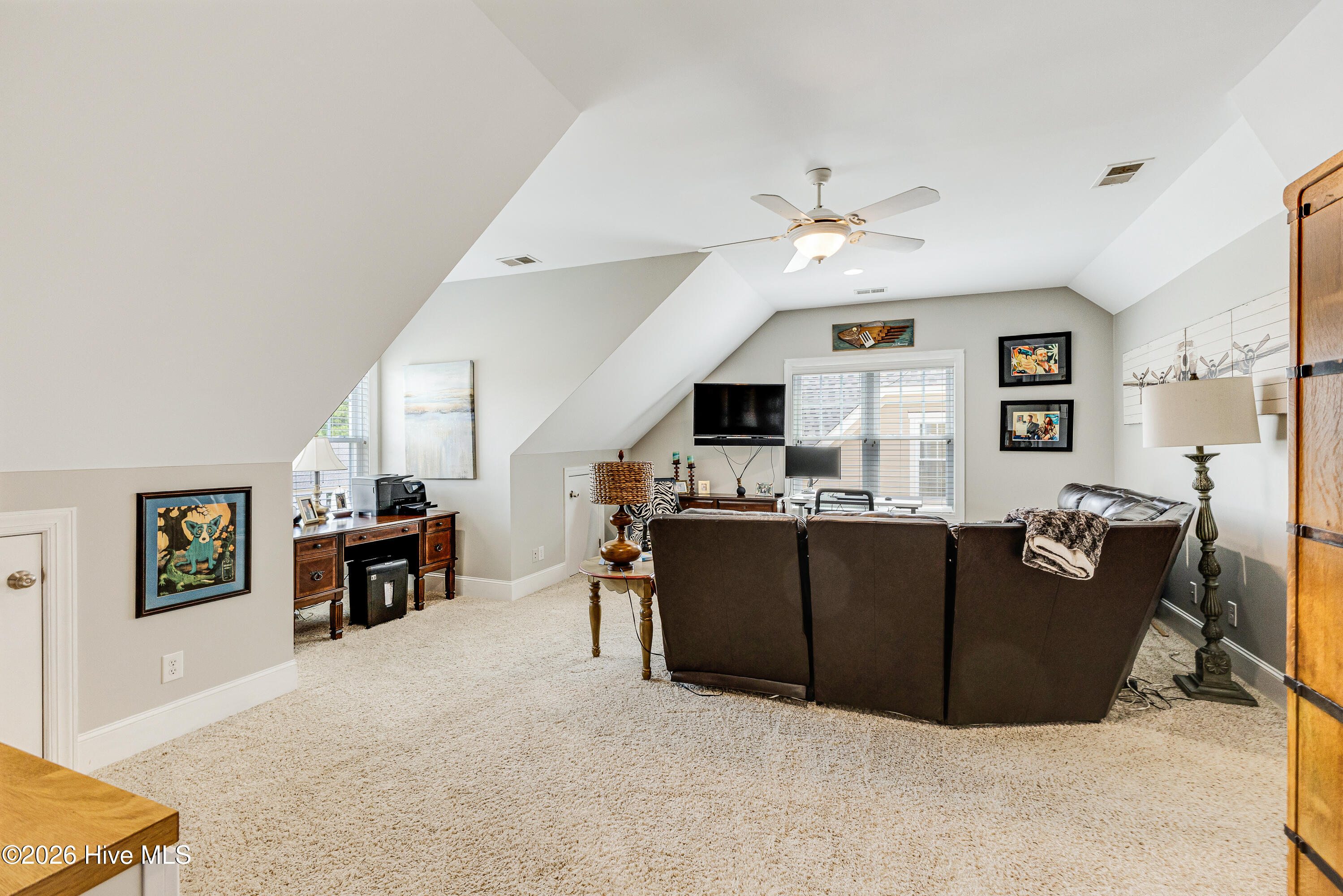 1127 Sea Bourne Way Property Photo 34