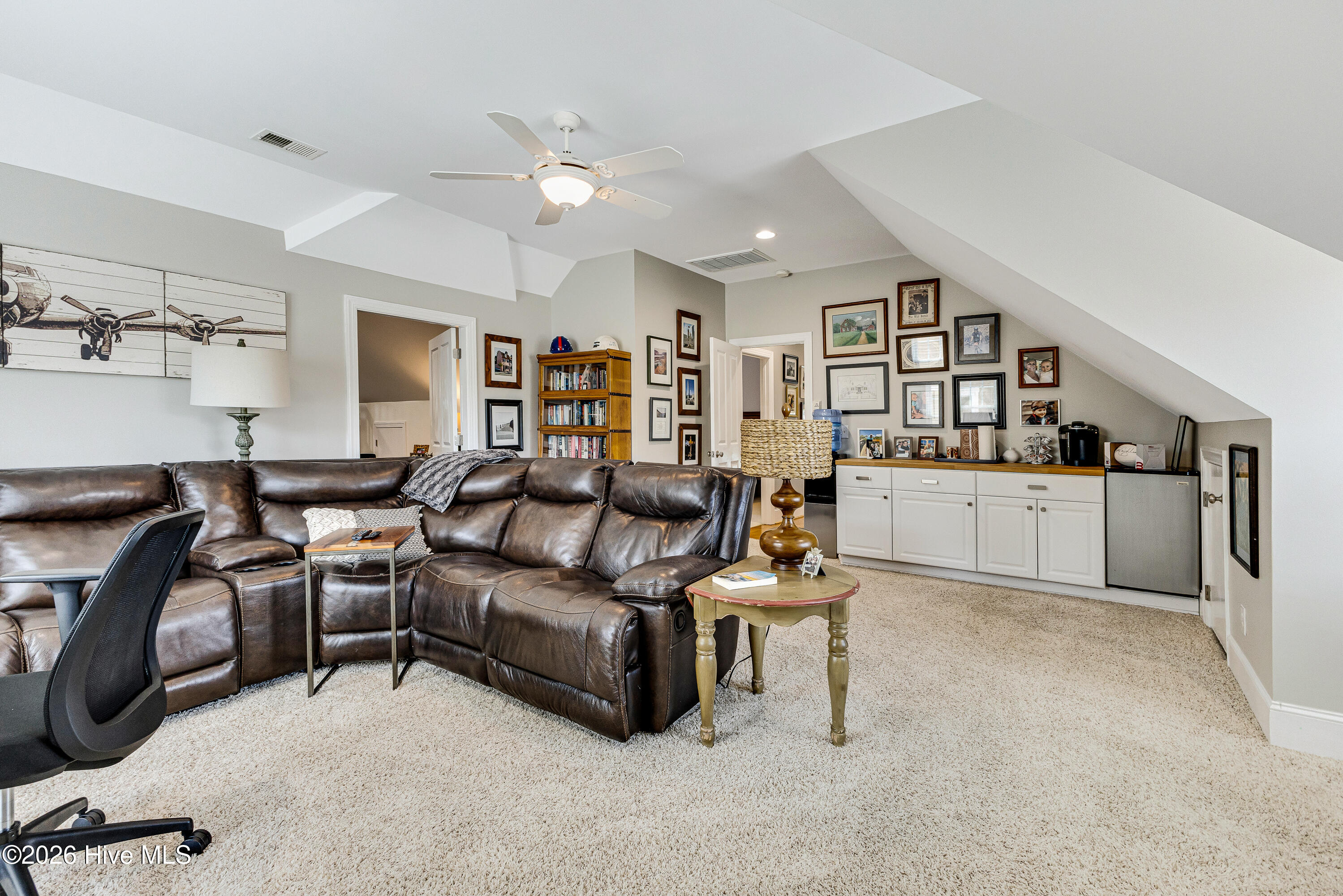 1127 Sea Bourne Way Property Photo 36
