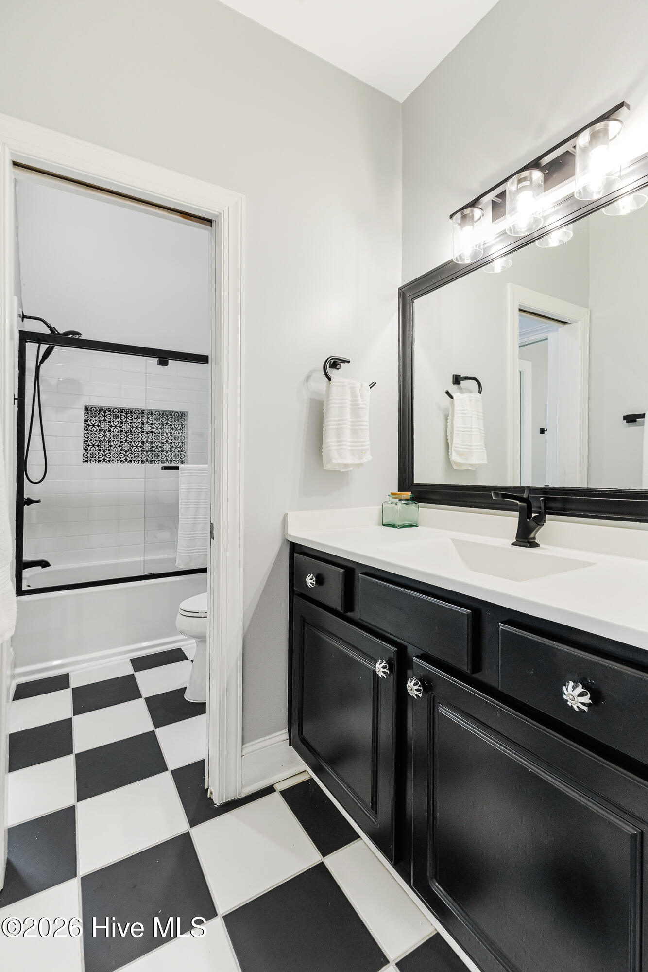 1127 Sea Bourne Way Property Photo 37
