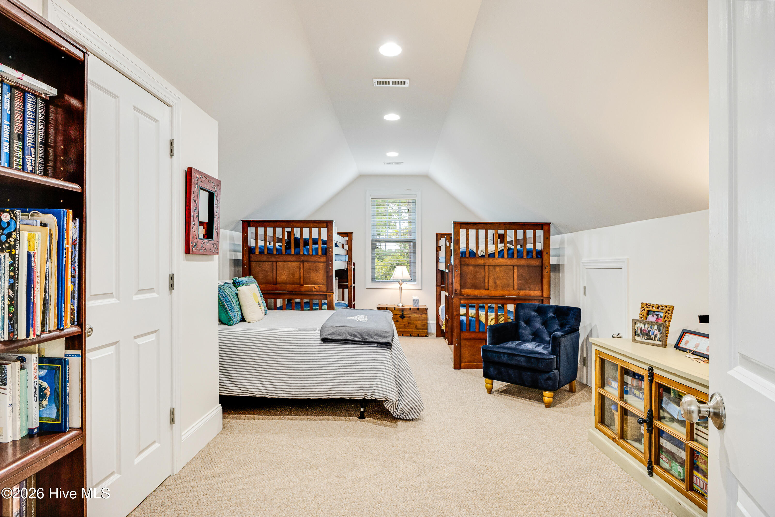 1127 Sea Bourne Way Property Photo 39