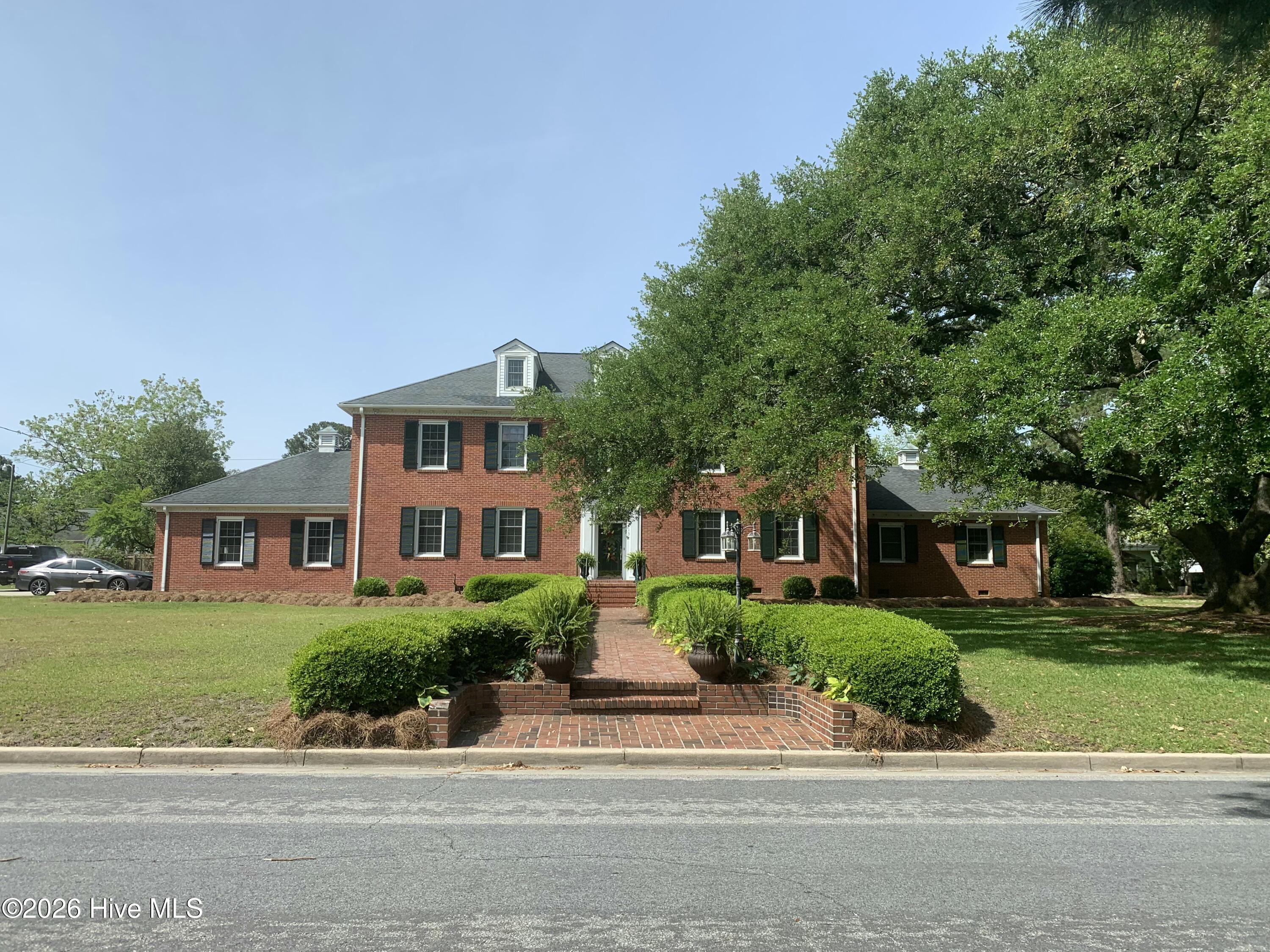 415 Woodland Drive