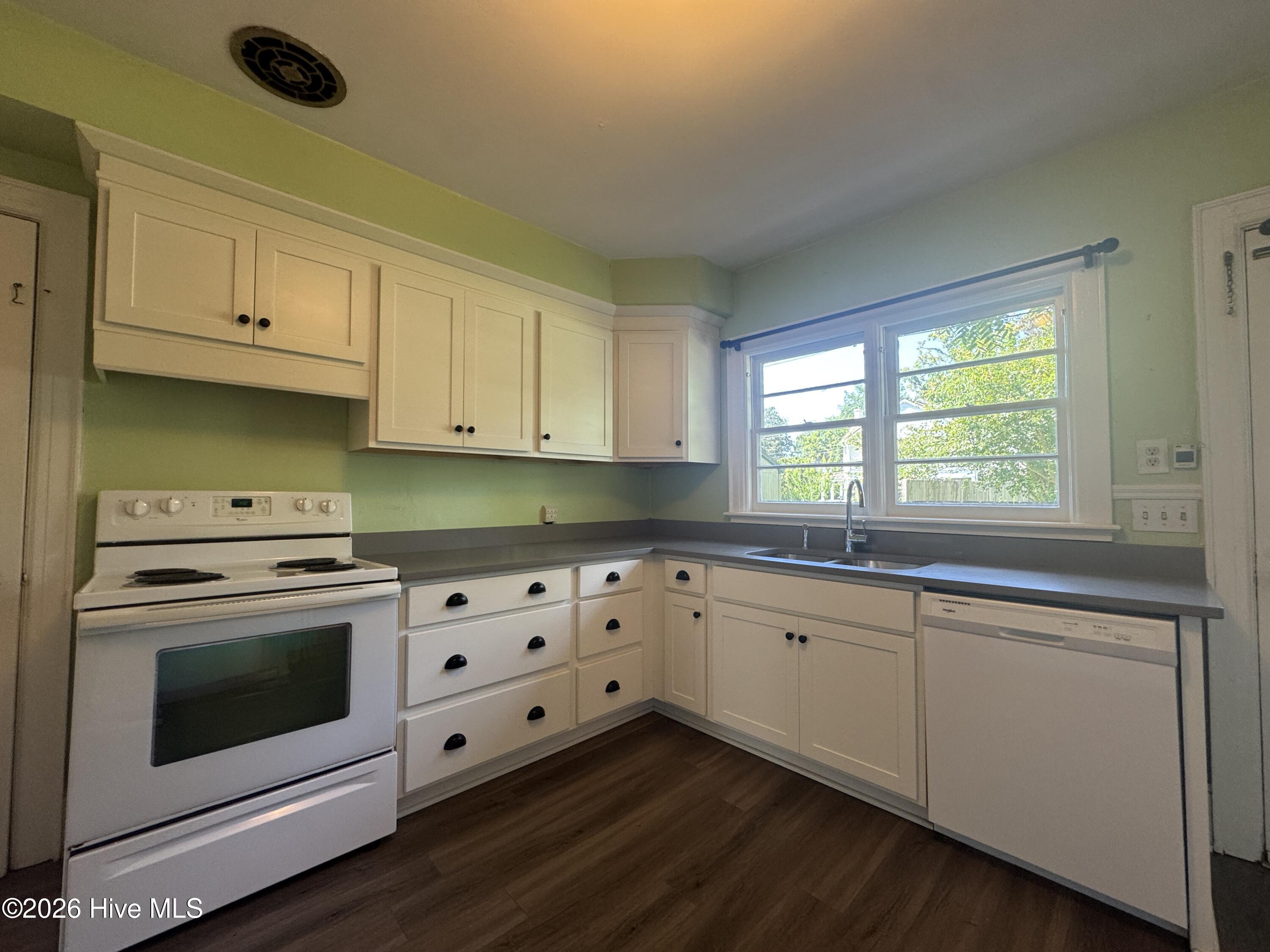 6 Keaton Avenue Property Photo 11