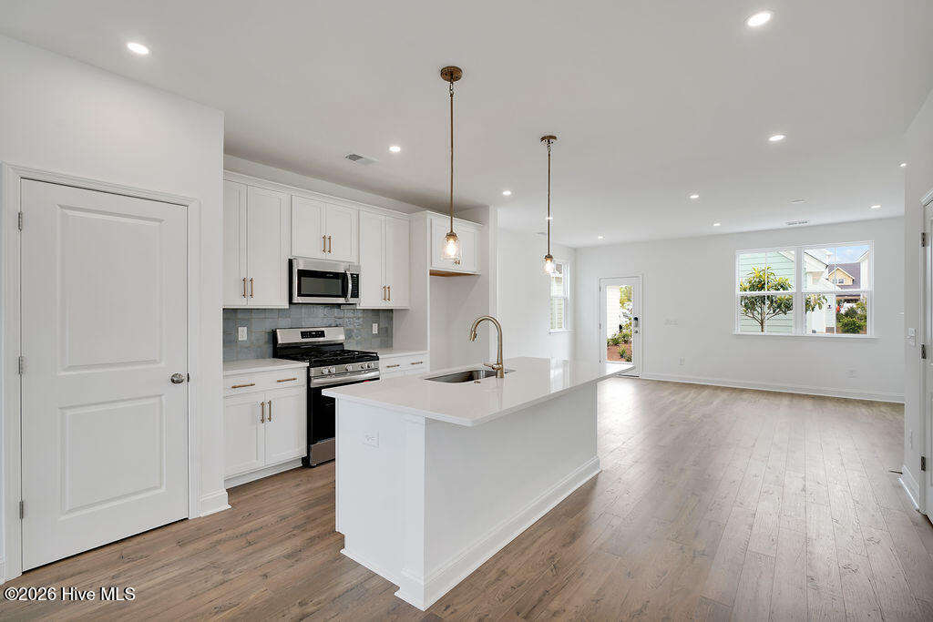 5446 Folklore Way Property Photo 13