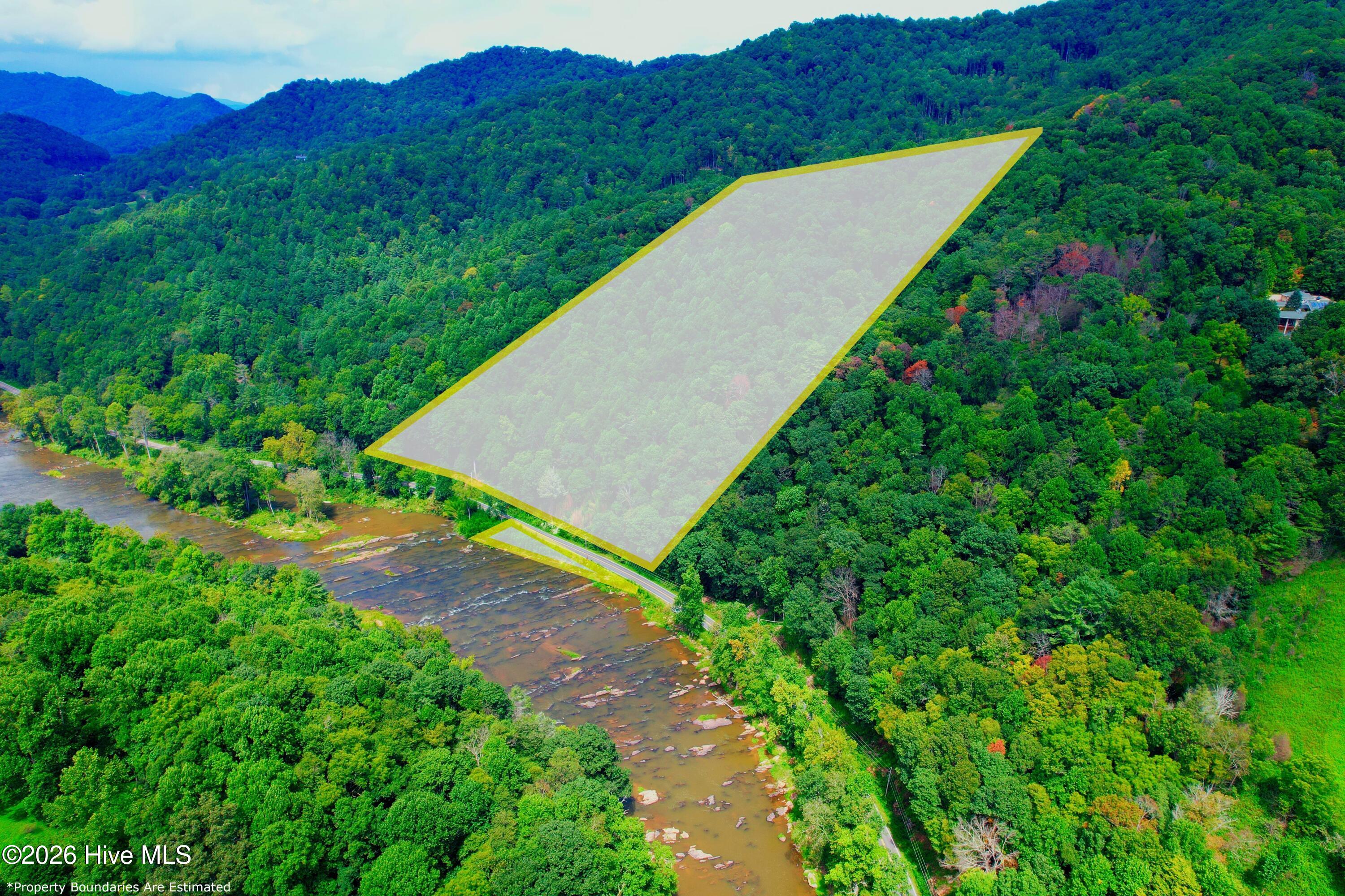 2872 Panther Creek Road Property Photo 2