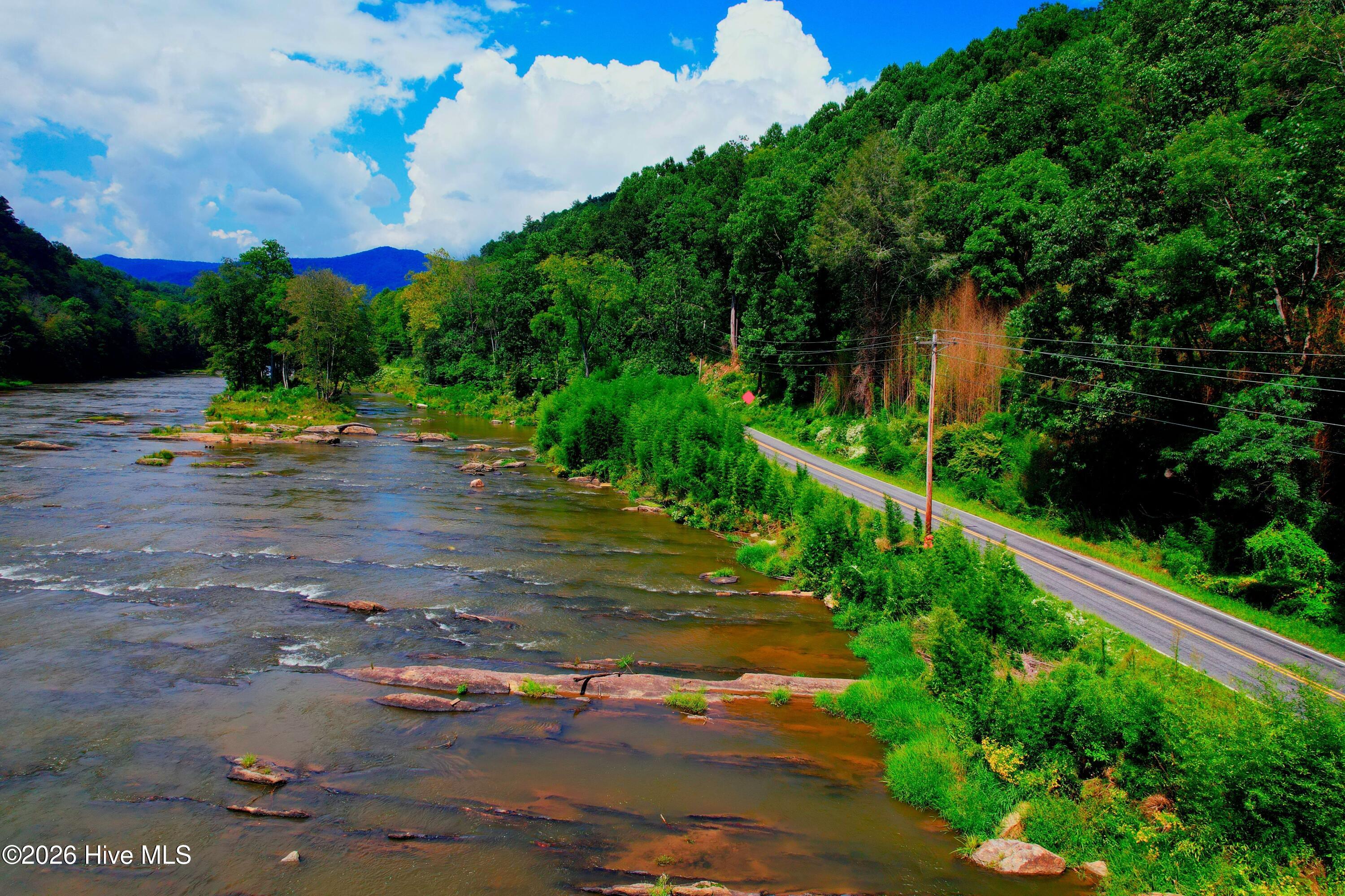 2872 Panther Creek Road Property Photo 8