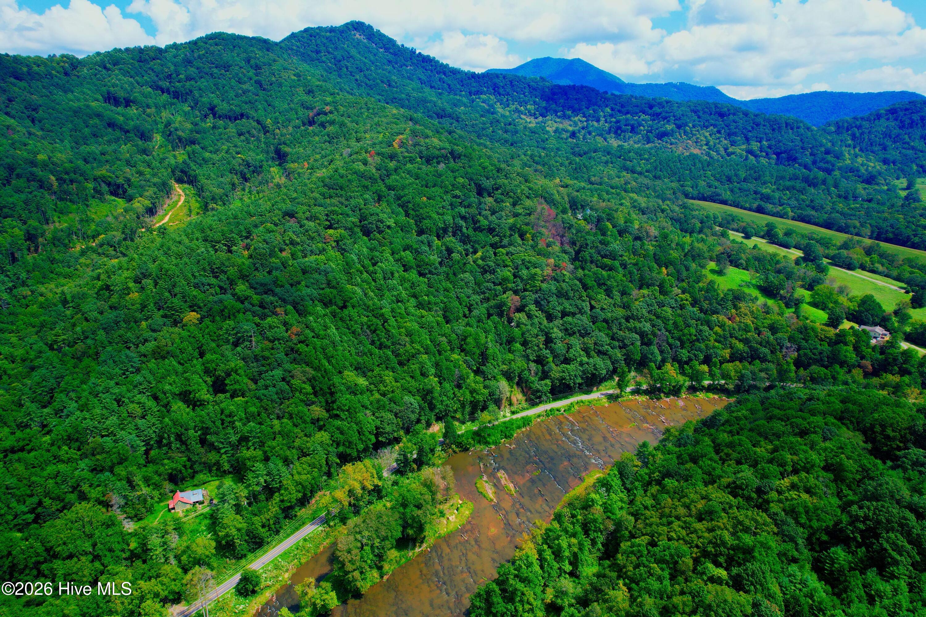 2872 Panther Creek Road Property Photo 34