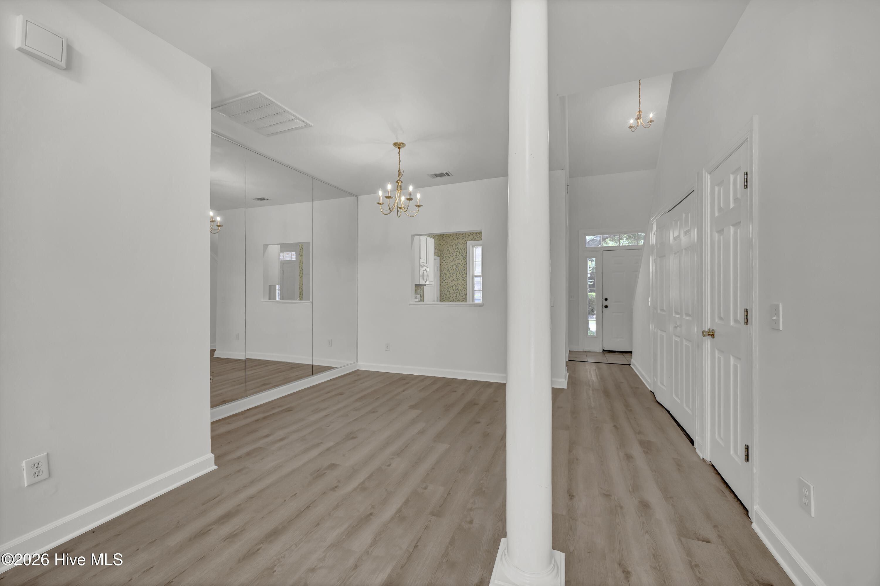 5006 Carleton Drive Unit 22 Property Photo 4