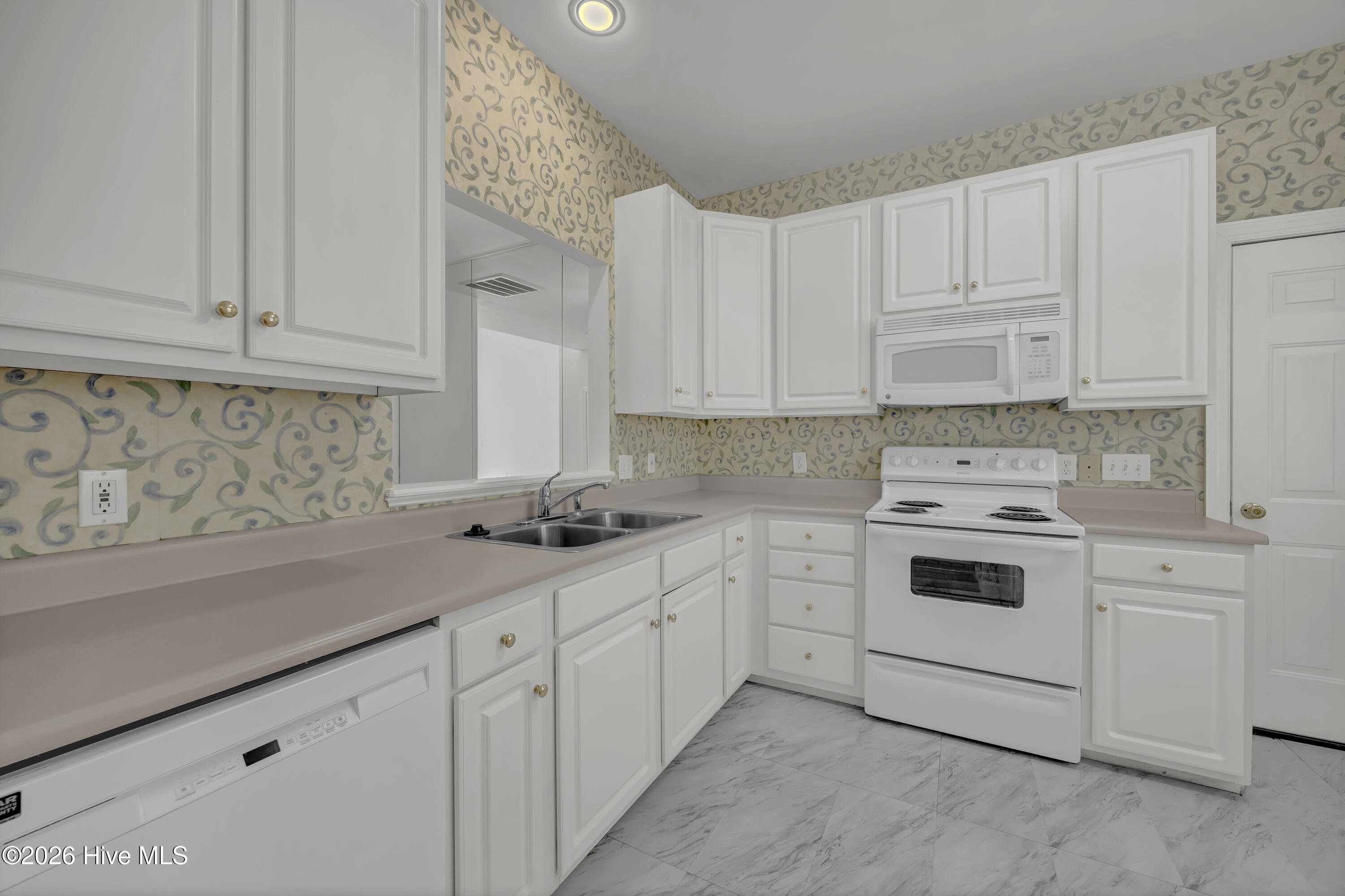 5006 Carleton Drive Unit 22 Property Photo 10
