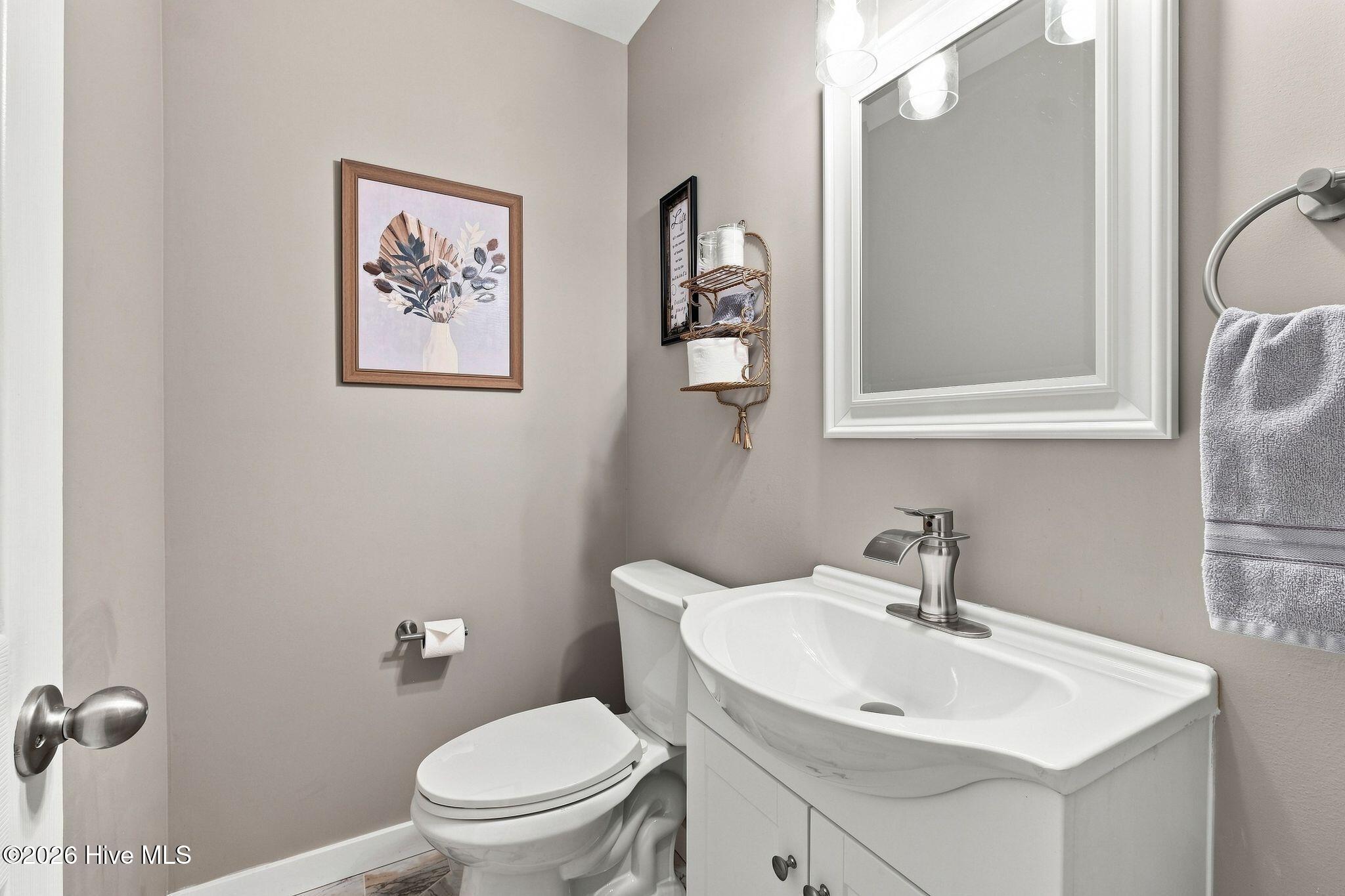 9 Alexander Lane Property Photo 27