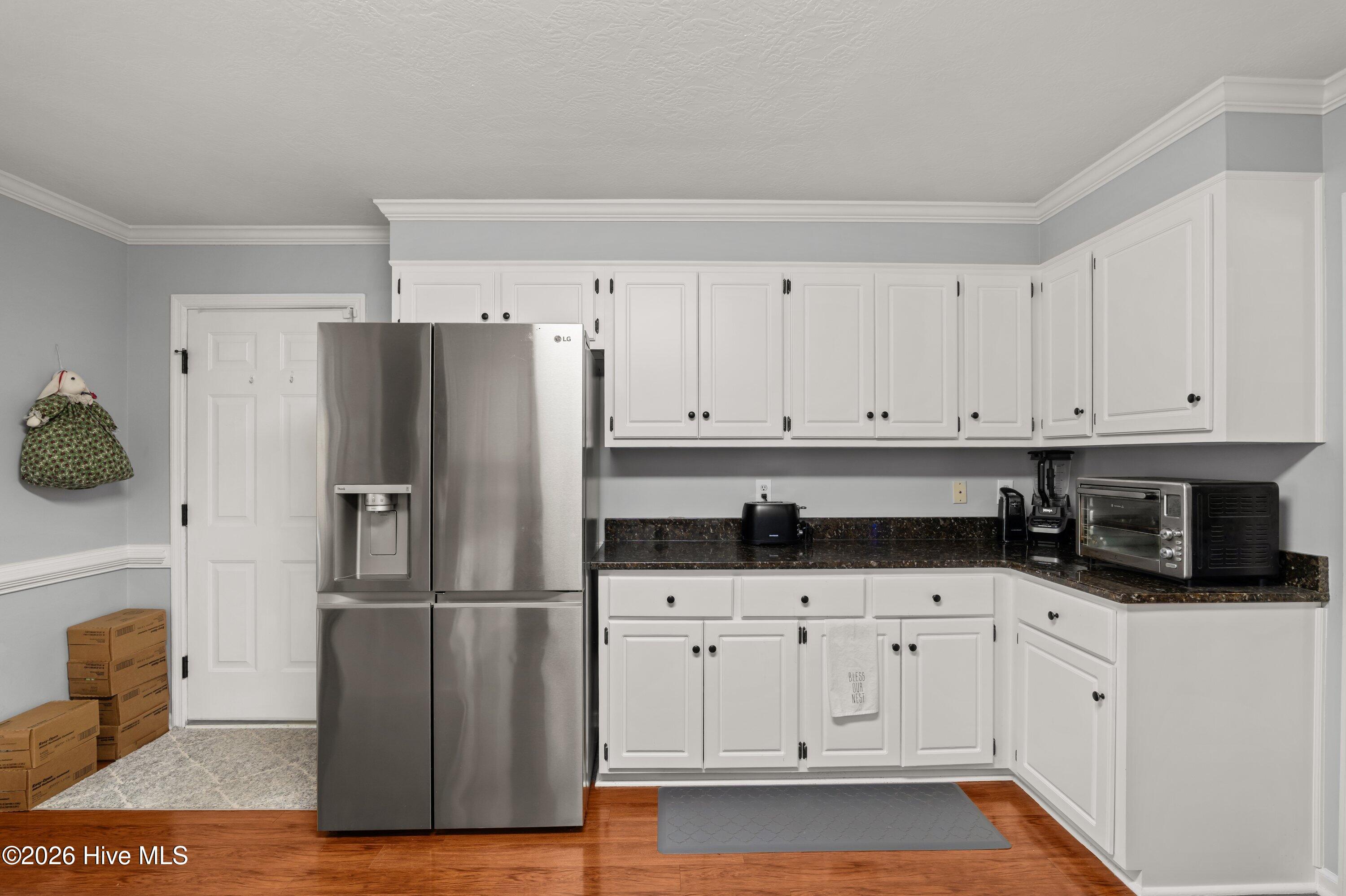 4233 Deerwood Lane Property Photo 13