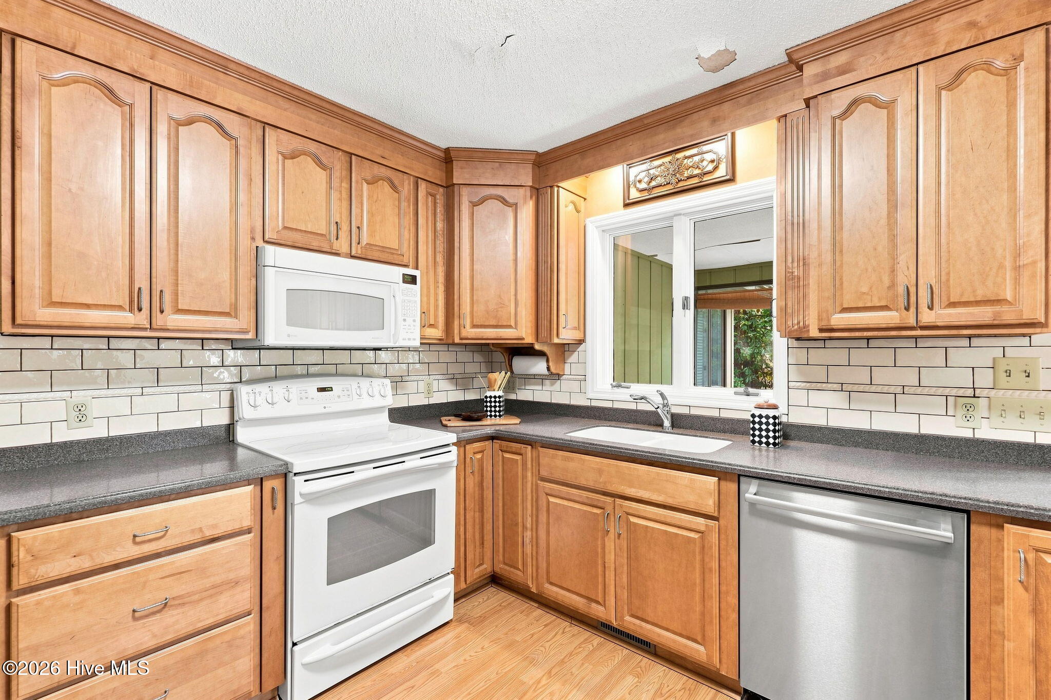 215 Merion Circle Property Photo 19